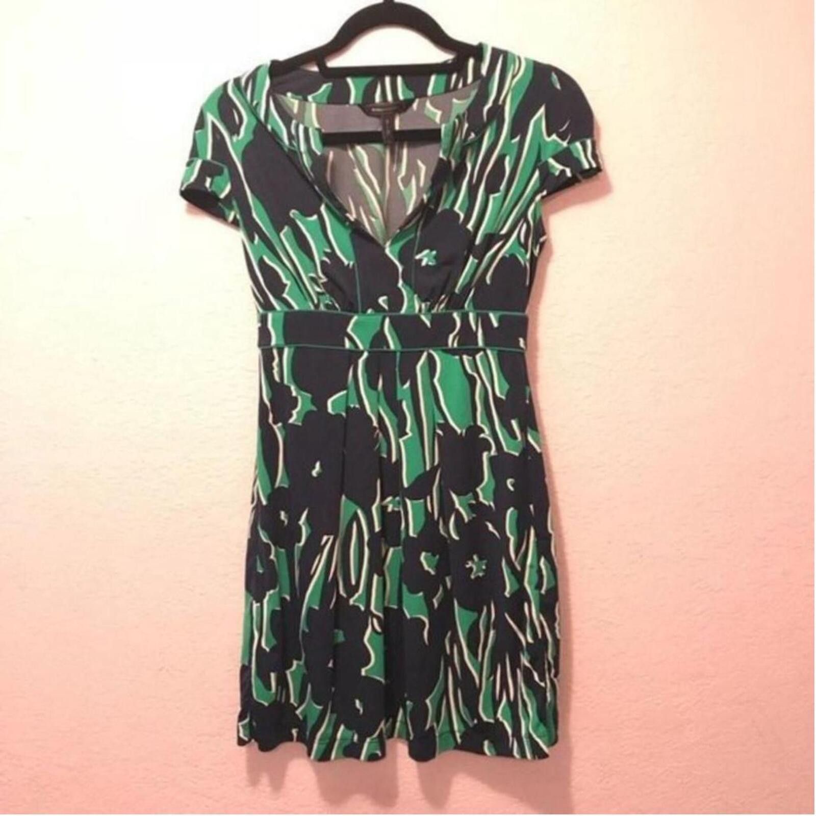 Banana Republic Banana Republic Green and Black Floral Print Dress Size S / US 4 / IT 40 - 2 Thumbnail