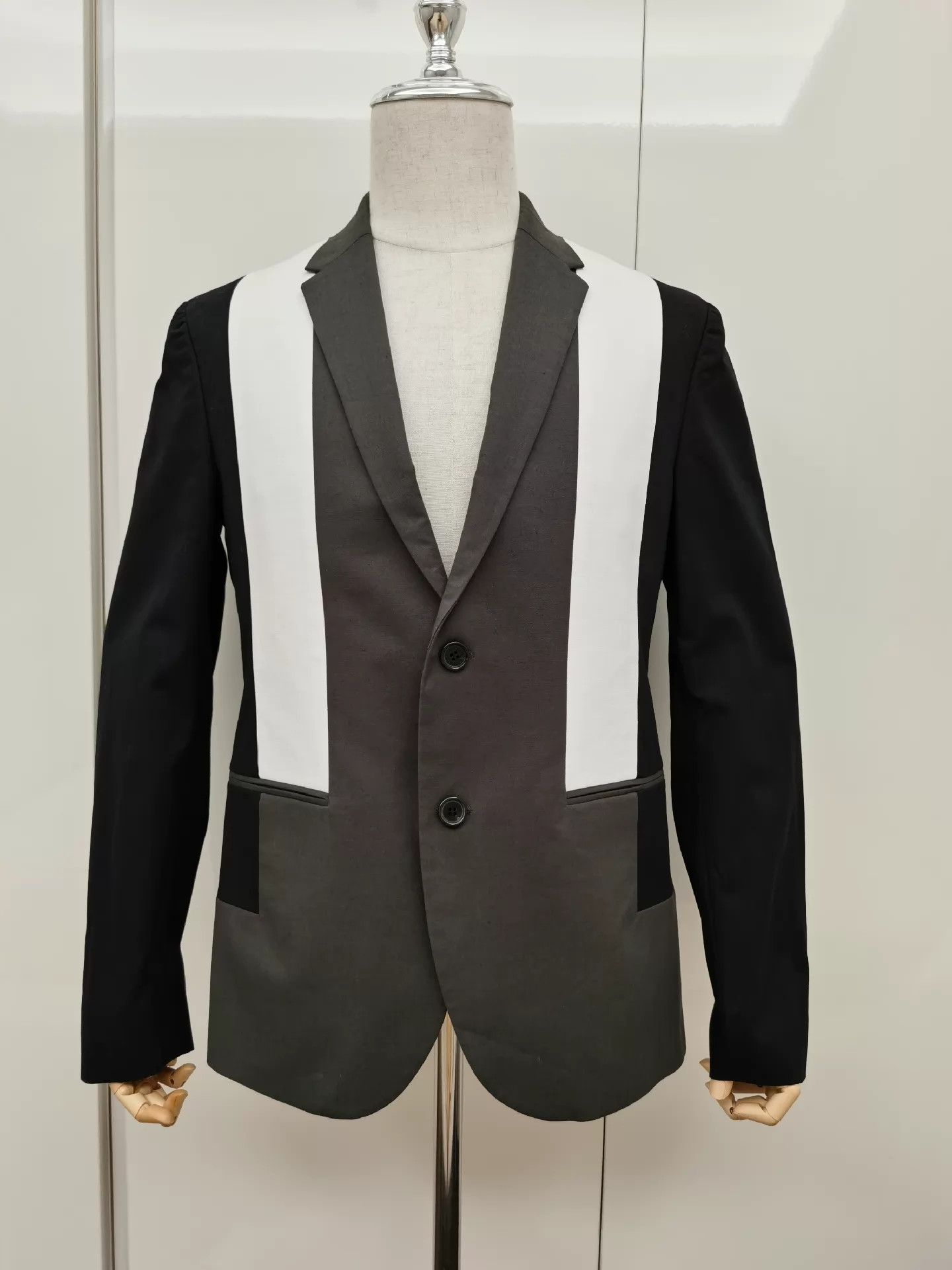 Neil Barrett Neil Barrett Runway Suit Blazer New Tried On Only Size 48 Size 48R - 1 Thumbnail