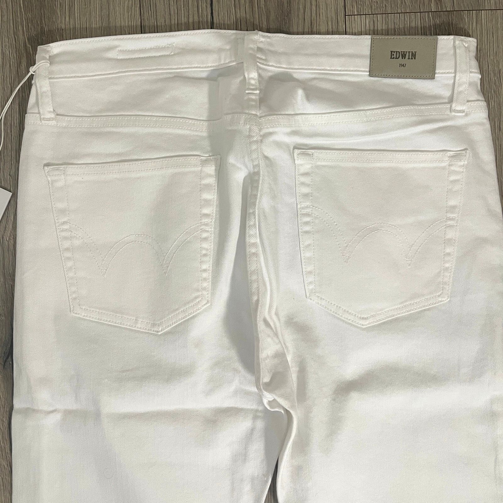 Edwin Edwin Elin Crop Straight Leg Jeans Optic White Size 32 $148 Size 32" / US 10 / IT 46 - 8 Thumbnail