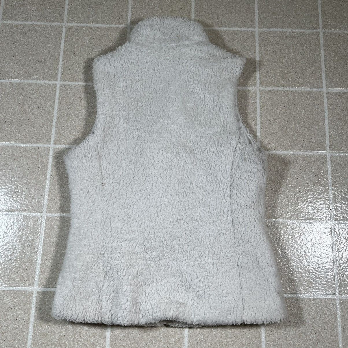 Patagonia Women’s Patagonia Los Gatos Fleece Vest White Sherpa sz m Size M / US 6-8 / IT 42-44 - 3 Thumbnail