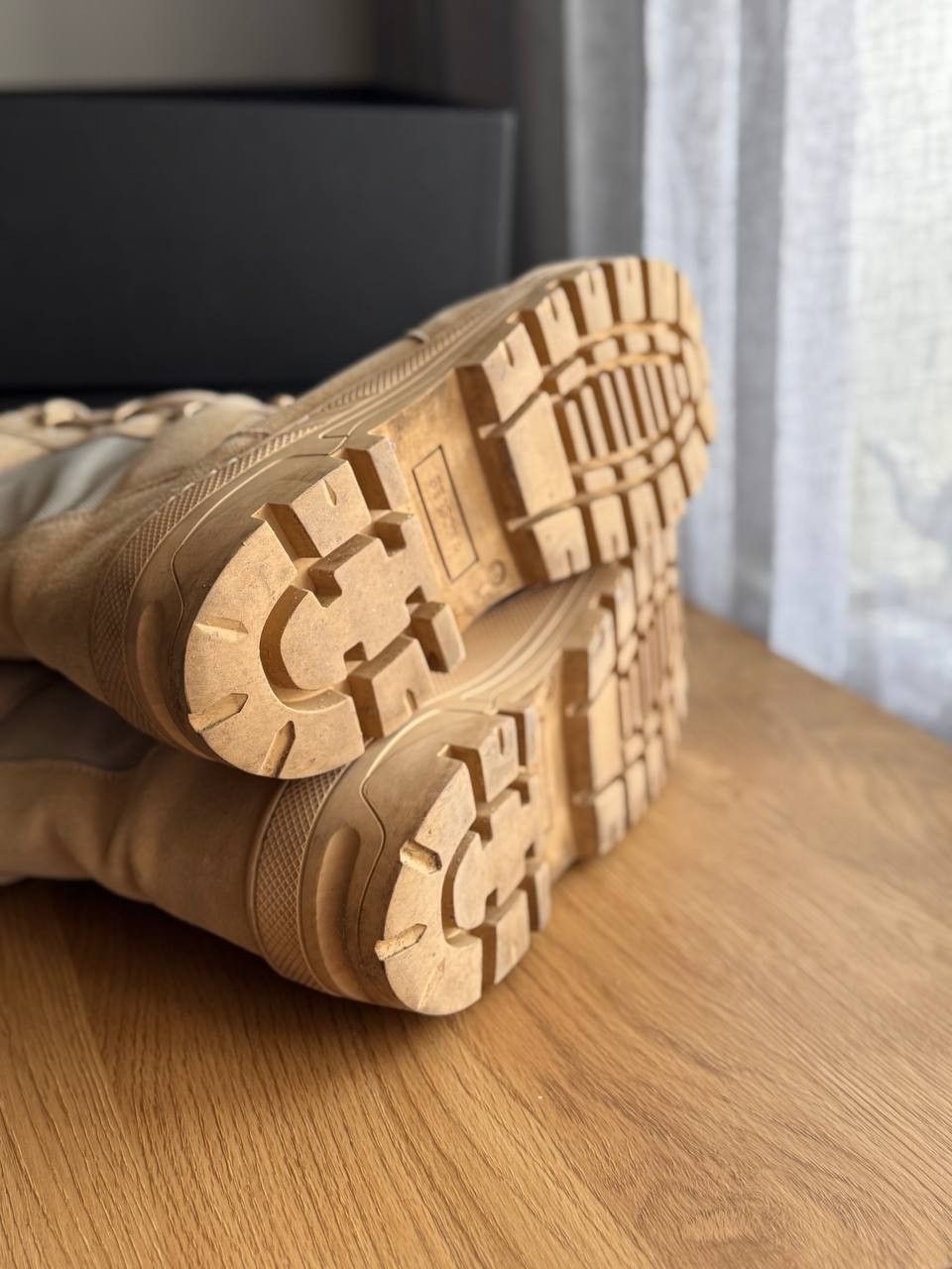 Yeezy Combat Boot Season 4 Sand Size US 13 / EU 46 - 7 Thumbnail