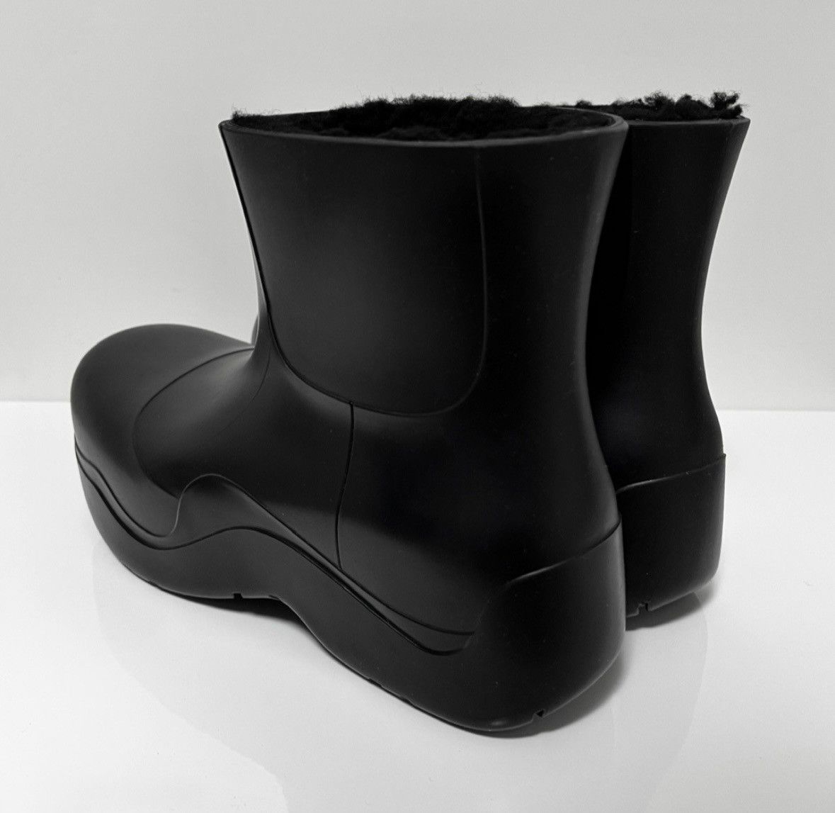 Bottega Veneta Bottega Veneta Puddle Shearling Fur Boots Size US 10 / EU 43 - 3 Thumbnail