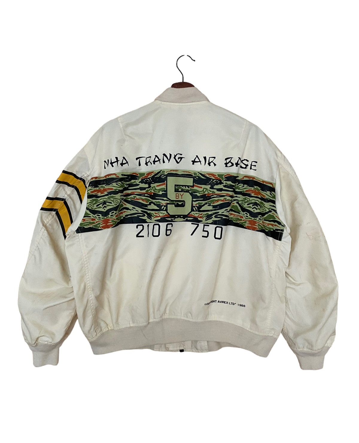 Bottega Veneta Vintage Brand Avirex USAF Fly Jacket 1990s Size US M / EU 48-50 / 2 - 2 Thumbnail