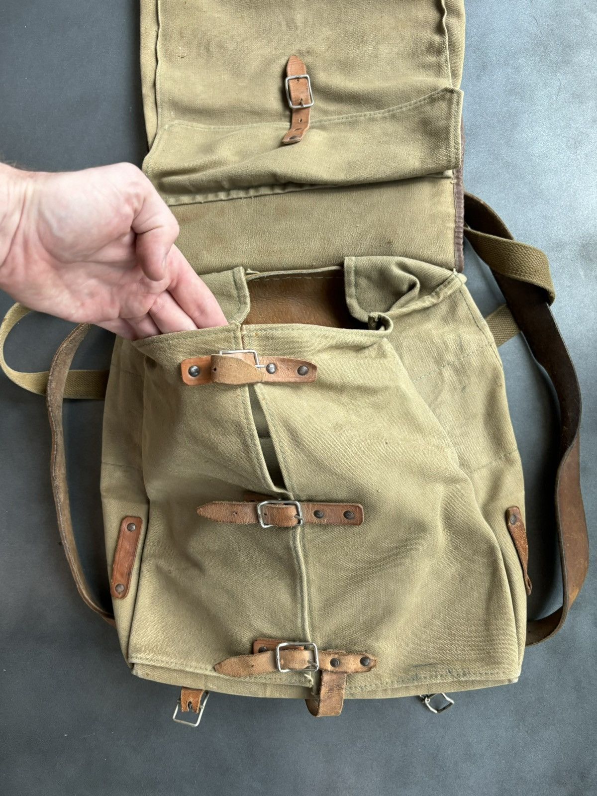 Vintage Vintage WW2 German Army M39 Tornister Fur Messenger Backpack Size ONE SIZE - 10 Thumbnail