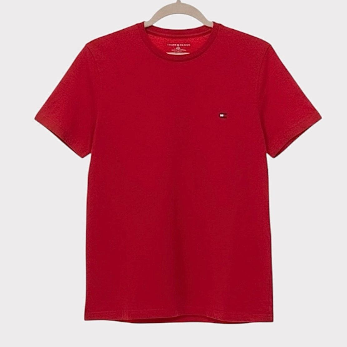 Tommy Hilfiger Tommy Hilfiger Mens Red Short Sleeve Cotton Tee Size US S / EU 44-46 / 1 - 1 Thumbnail