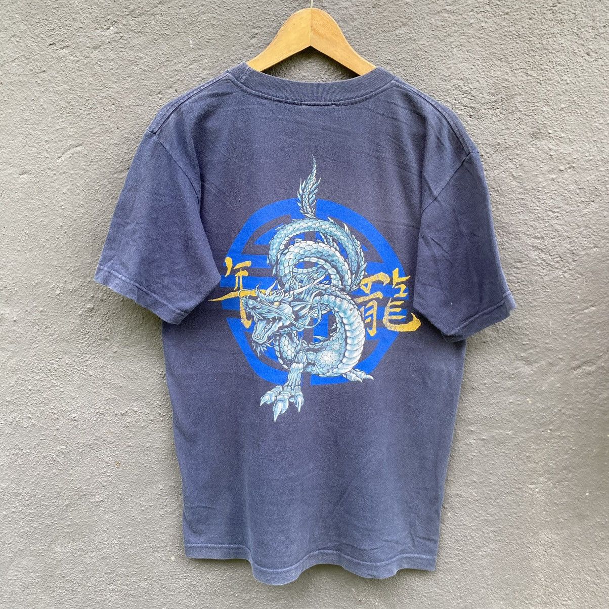 Hook-Ups Thrashed Faded 90s Year Of The Dragon Streetwear Tee Size US L / EU 52-54 / 3 - 1 Thumbnail