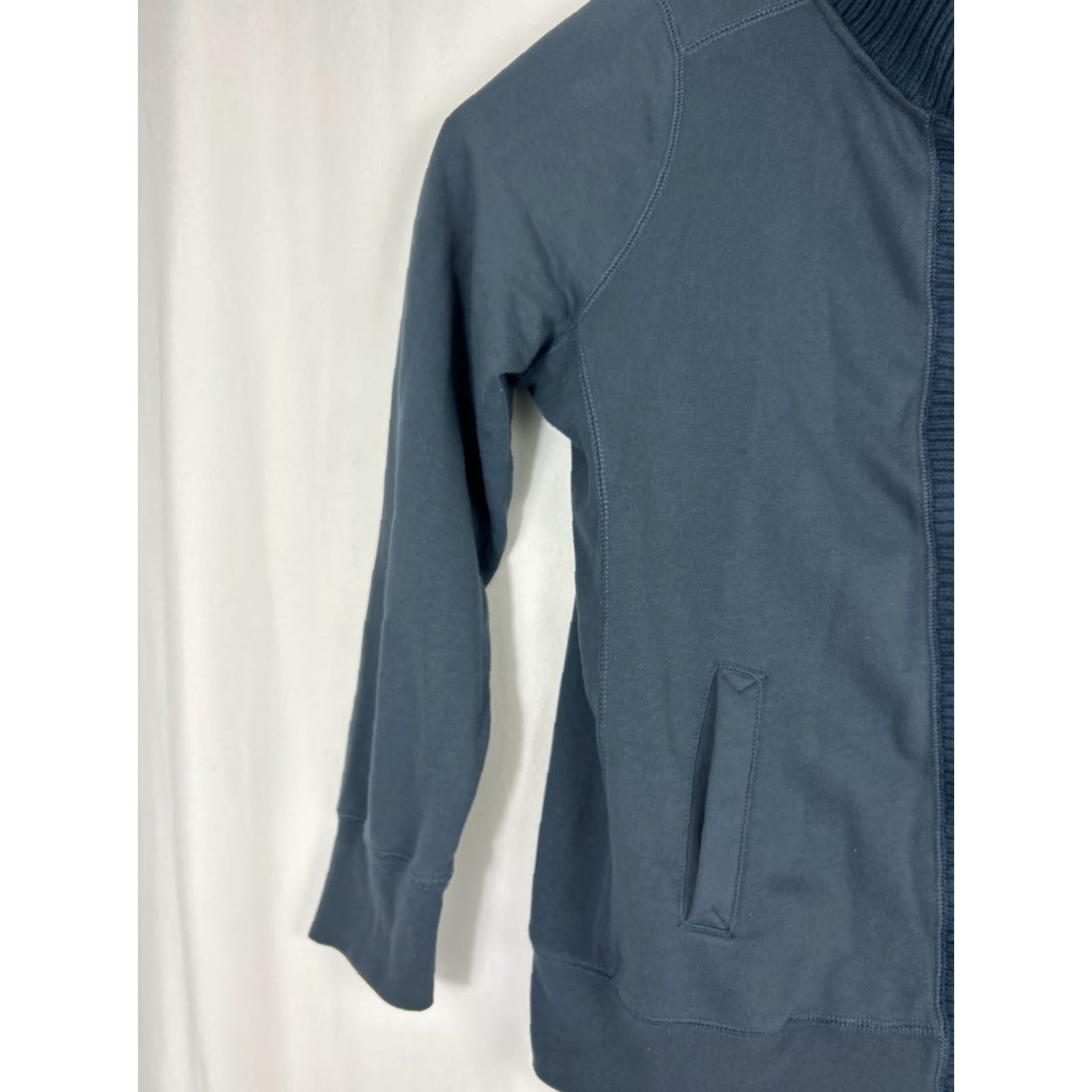 Eddie Bauer VINTAGE? Wait—no vintage. Eddie Bauer Cardigan Women XL Blue Cotton Blend Button Pockets Sweater Size XL / US 12-14 / IT 48-50 - 2 Thumbnail