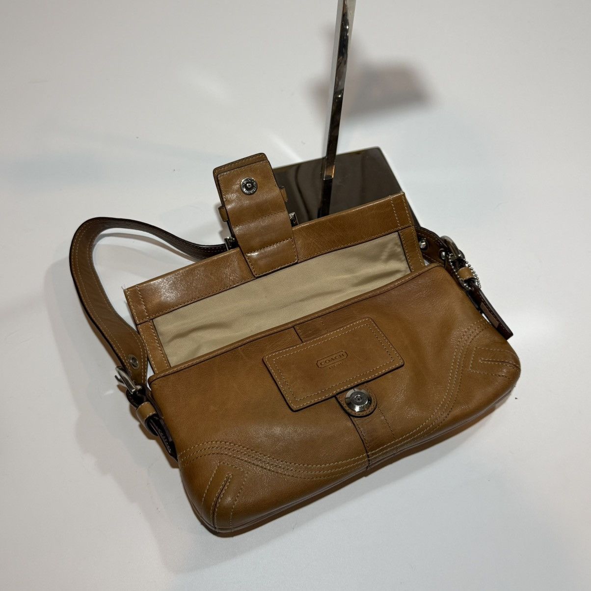 Coach Vintage Coach Soho Buckle Baguette Bag Size ONE SIZE - 9 Thumbnail