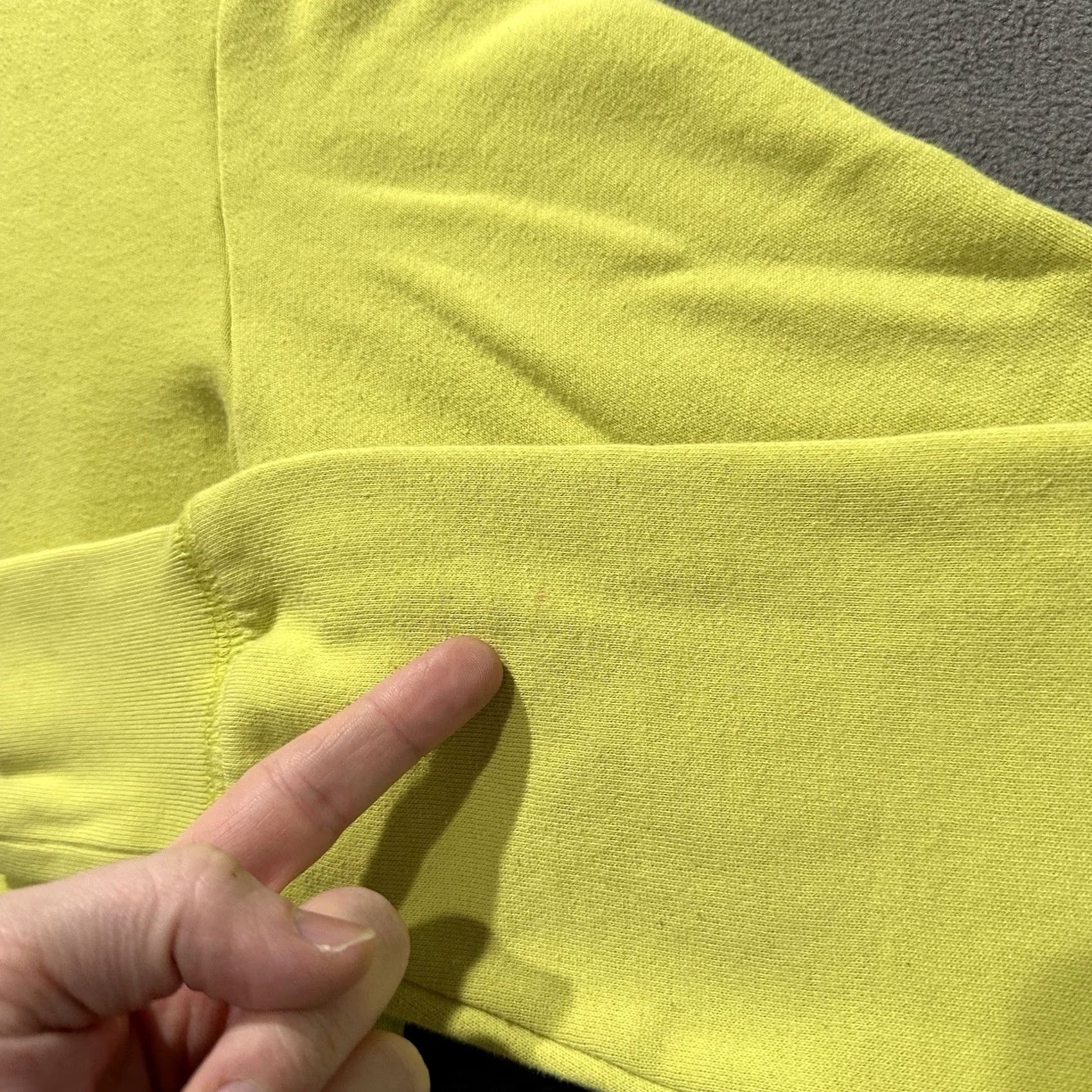 Aeropostale Aeropostale Hoodie Sweatshirt Mens Small Neon Yellow Mountain Peak Pullover GUC Size US S / EU 44-46 / 1 - 6 Thumbnail