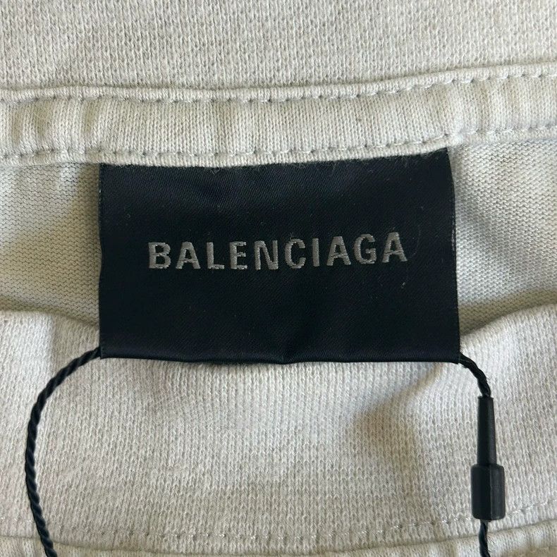 Balenciaga Balenciaga Brand Ambassador White Portrait Pleated Short S Size US M / EU 48-50 / 2 - 3 Thumbnail