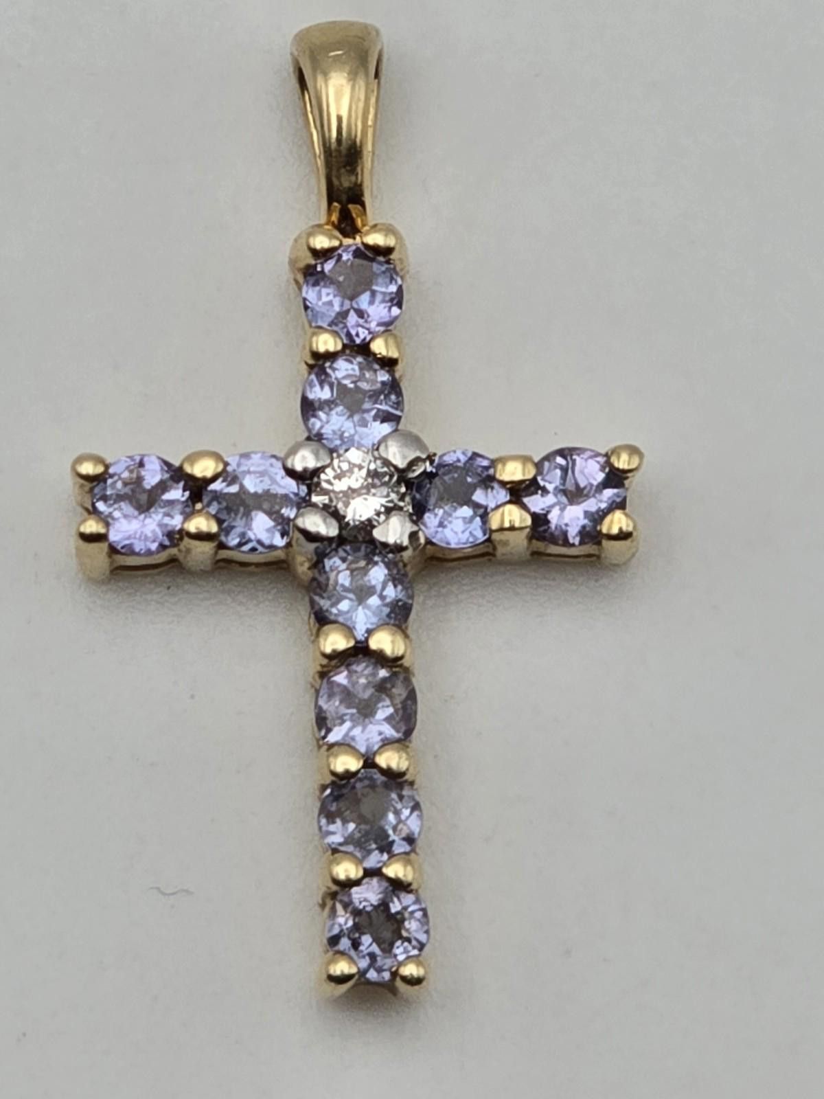 14k Yellow Gold Cross Pendant Diamond Center w 10 Amethyst