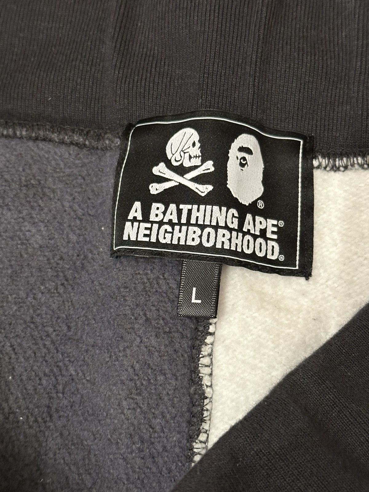 Bape × Neighborhood Bape x Neighbourhood Split Mimetic Shark Pants Black/White Size US 34 / EU 50 - 5 Thumbnail