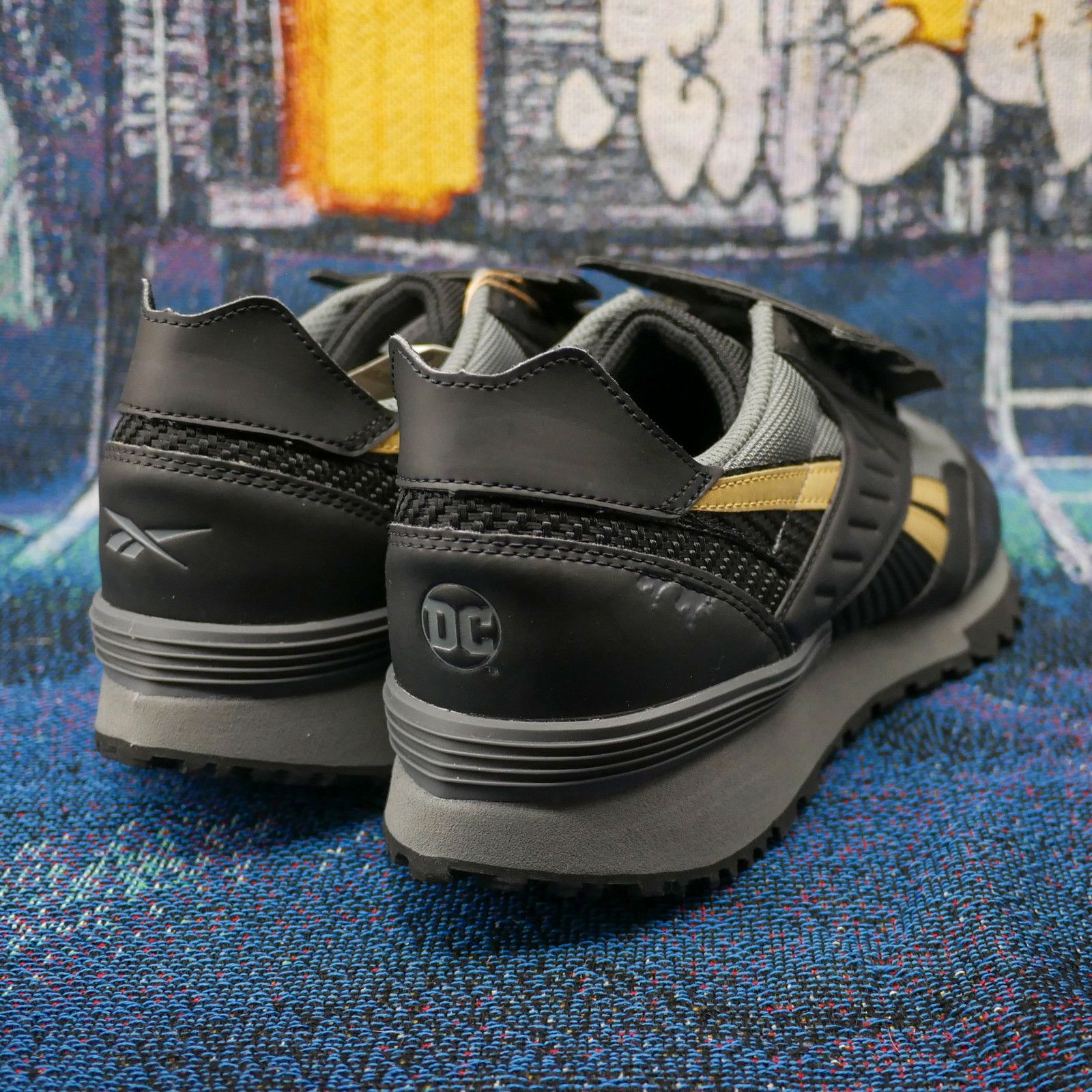 DC × DC Comics × Reebok Reebok x DC Comics Batman LX 2200 Size US 11.5 / EU 44-45 - 4 Thumbnail