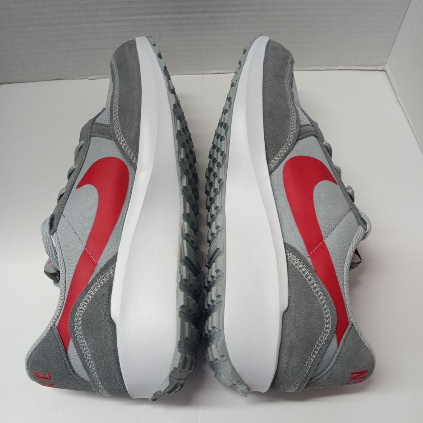 Nike Nike Waffle Nav Men's Running Size 11.5 Wolf Gray Red NWOB Size US 11.5 / EU 44-45 - 6 Thumbnail