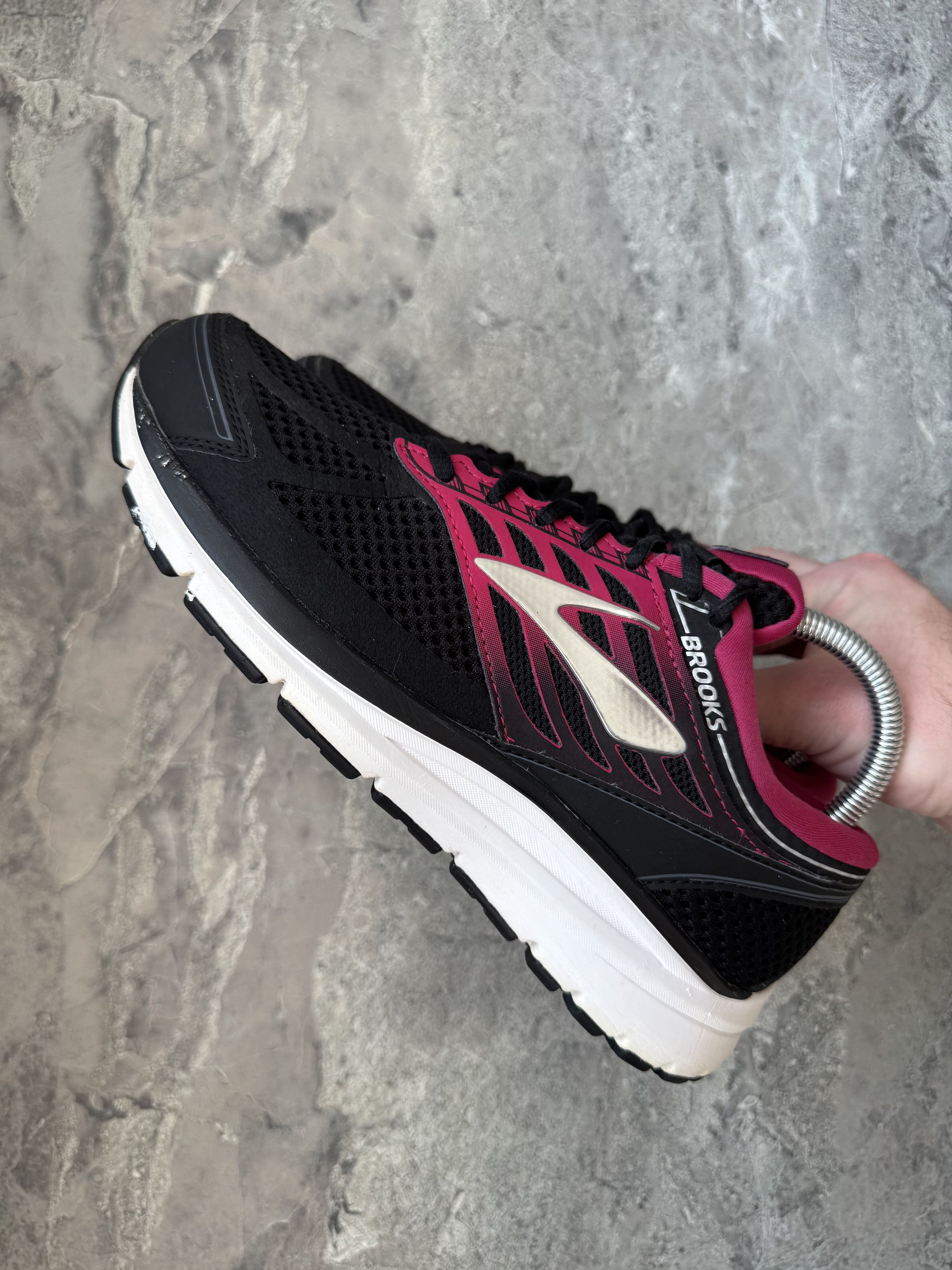 Brooks Brooks Addiction 13 Size US 9.5 / IT 39.5 - 2 Thumbnail