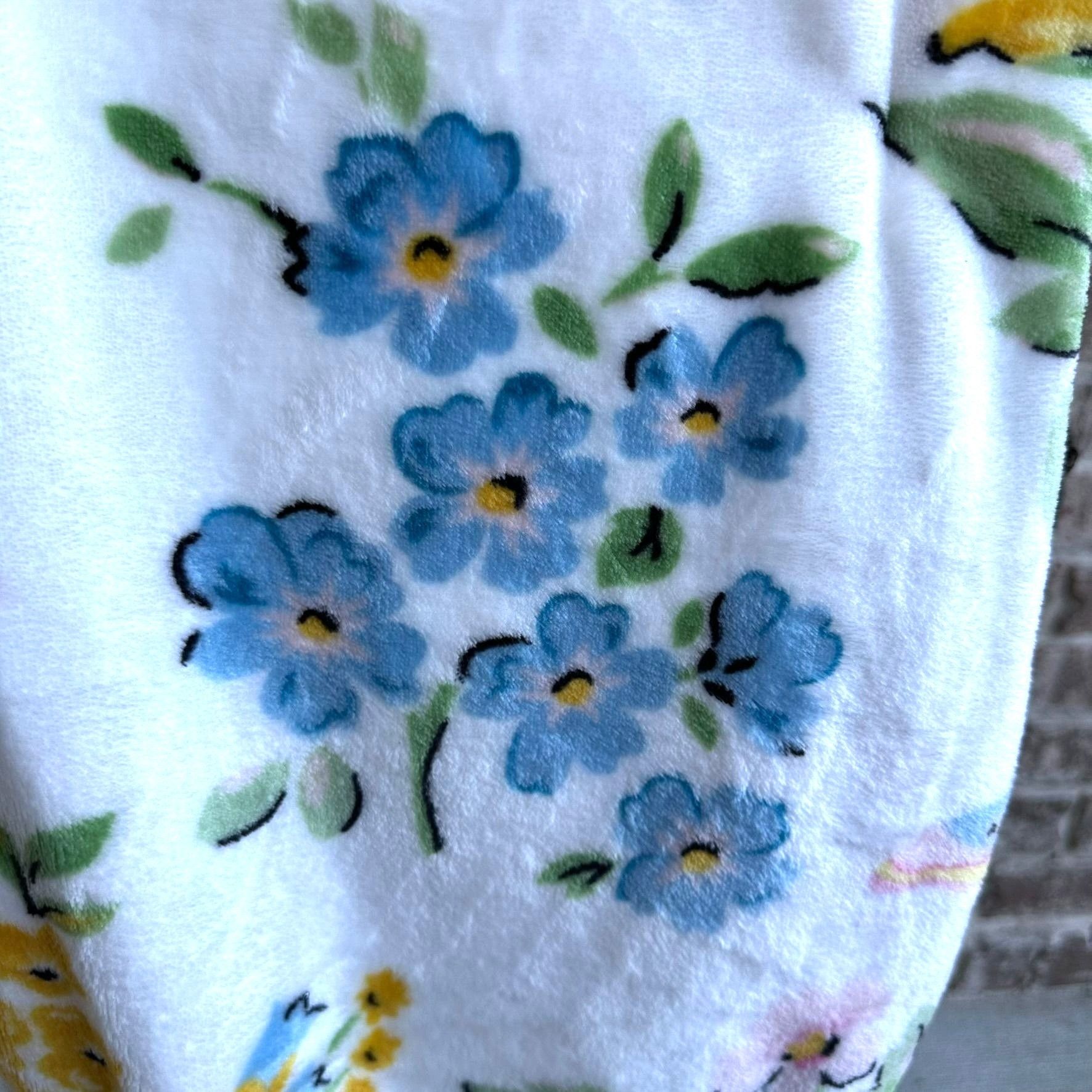 Designer × Handmade Studio Curate Plush Throw Butterflies Flowers 50 x 70 inch F Size ONE SIZE - 4 Thumbnail