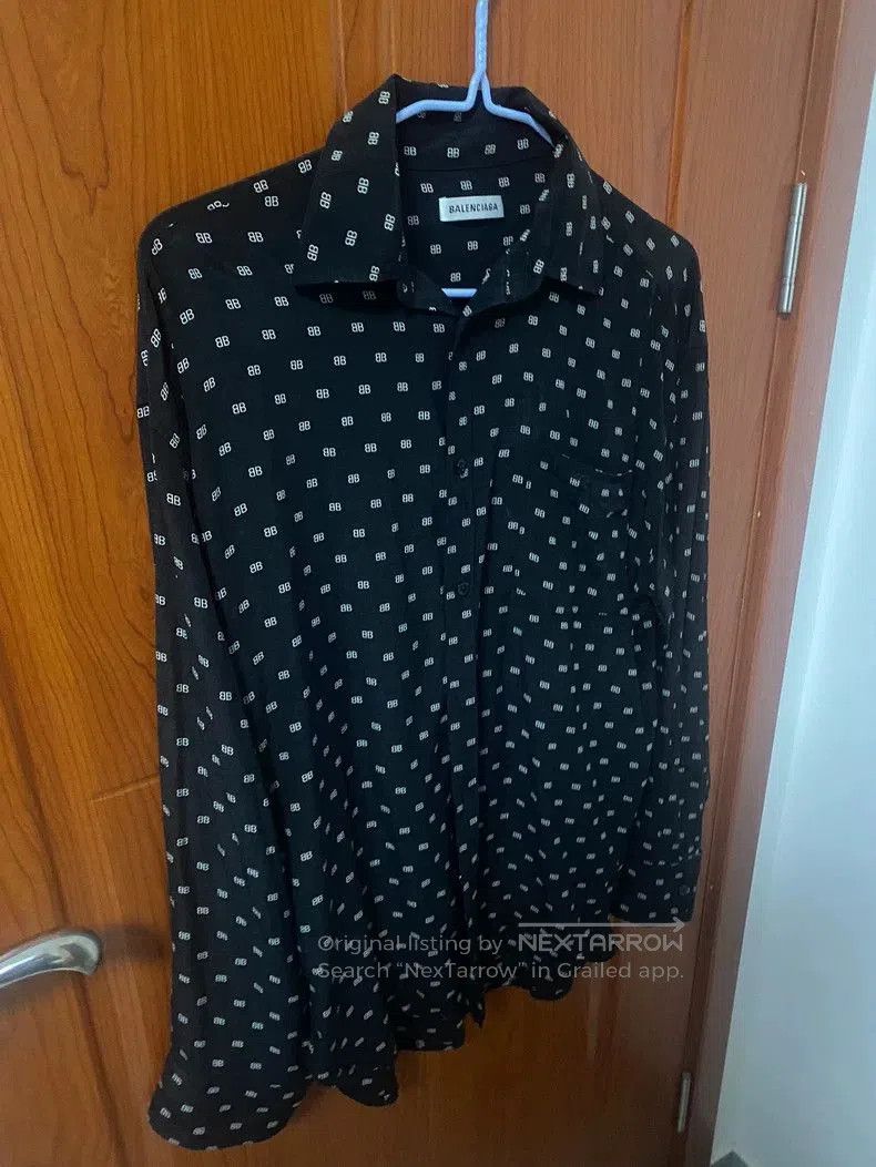 Balenciaga Balenciaga Black Printed Shirt Size 36. Size US L / EU 52-54 / 3 - 1 Thumbnail