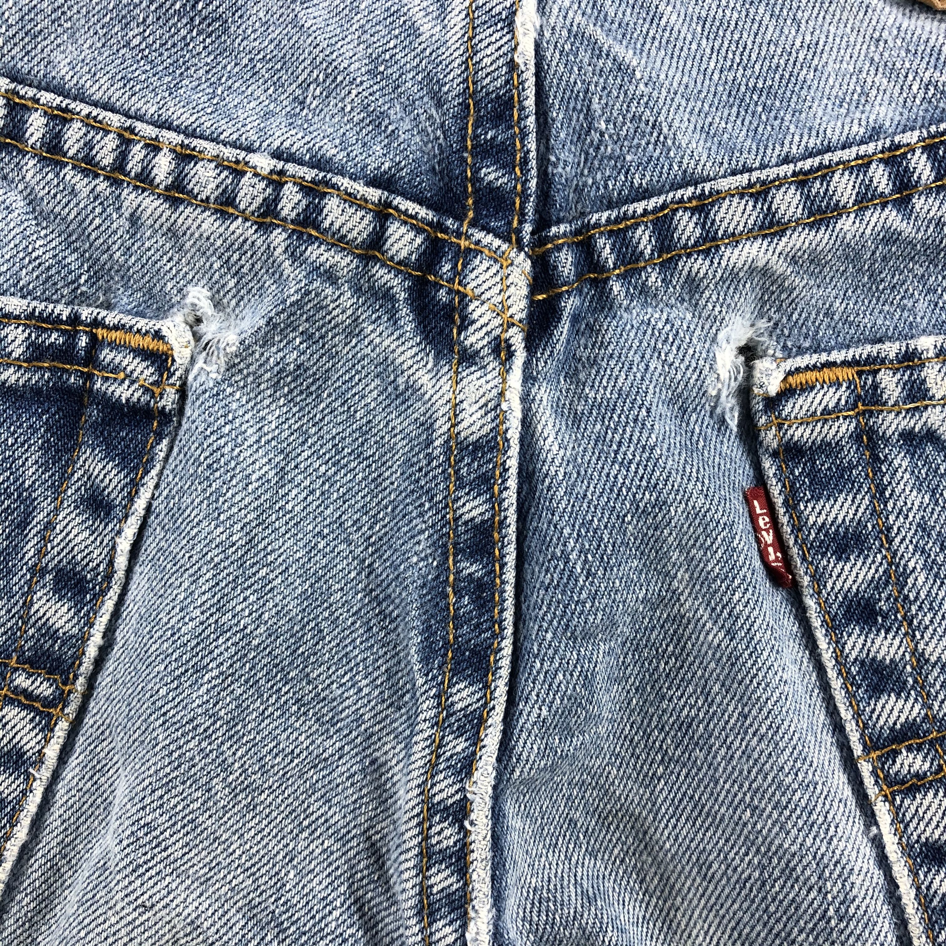 Levi's Vintage 90s Light Wash Levis 550 Jeans-J2221 Size US 31 - 8 Thumbnail