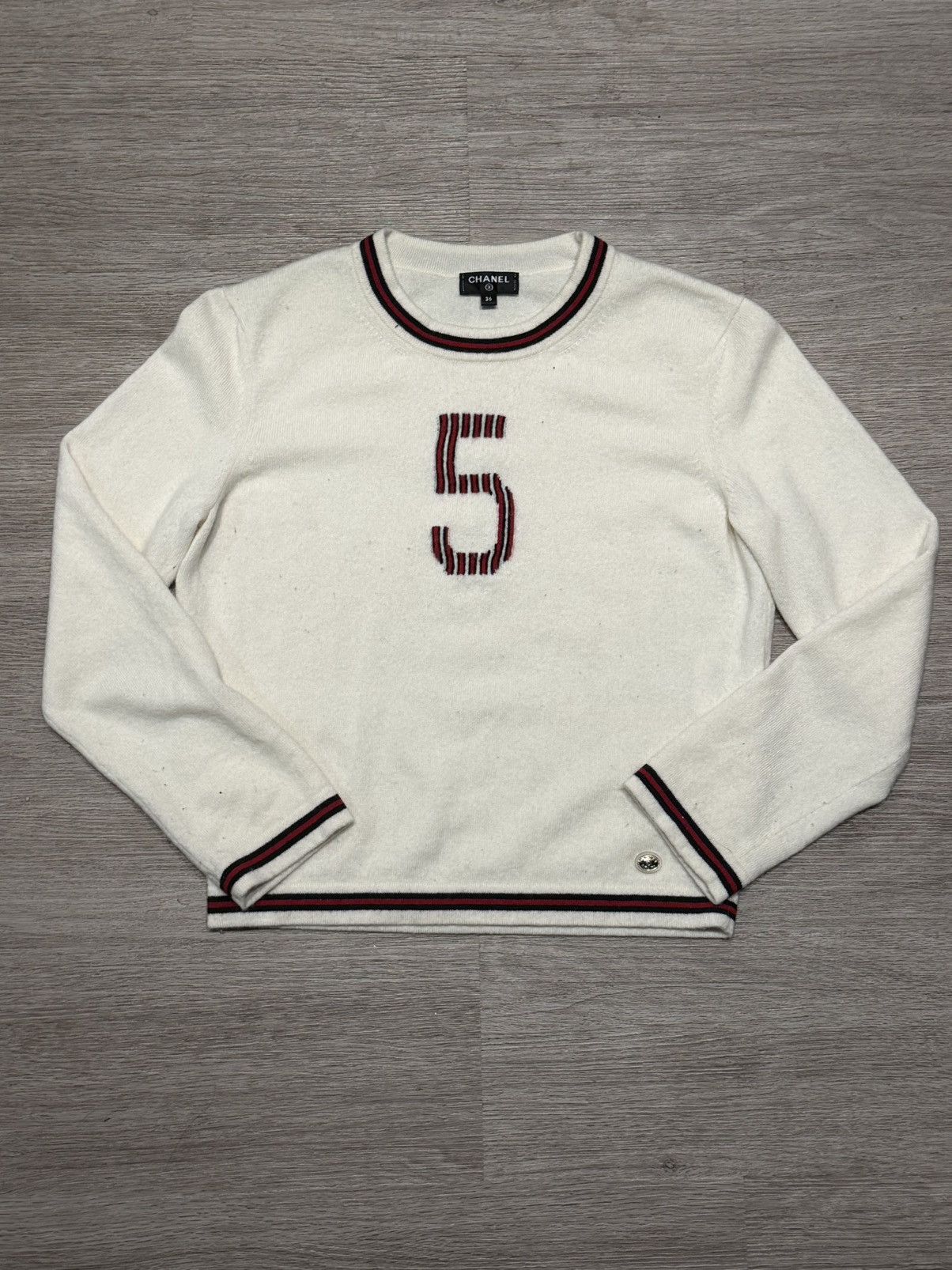 Chanel Chanel Cashmere Sweater Size XS / US 0-2 / IT 36-38 - 1 Thumbnail