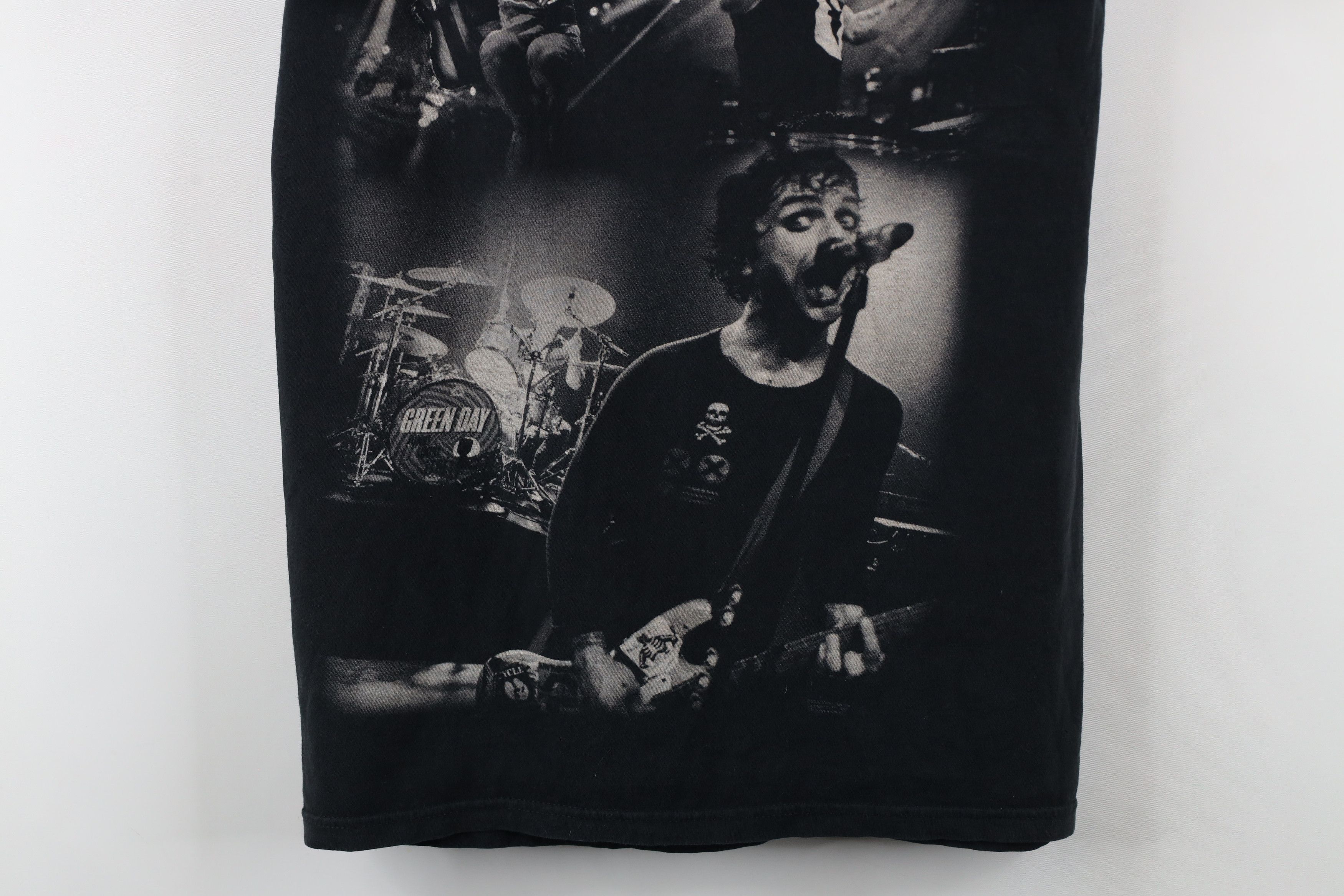 Vintage Vintage Y2K Uno Dos Tre Tour Green Day Band T-Shirt Black Size US S / EU 44-46 / 1 - 3 Thumbnail