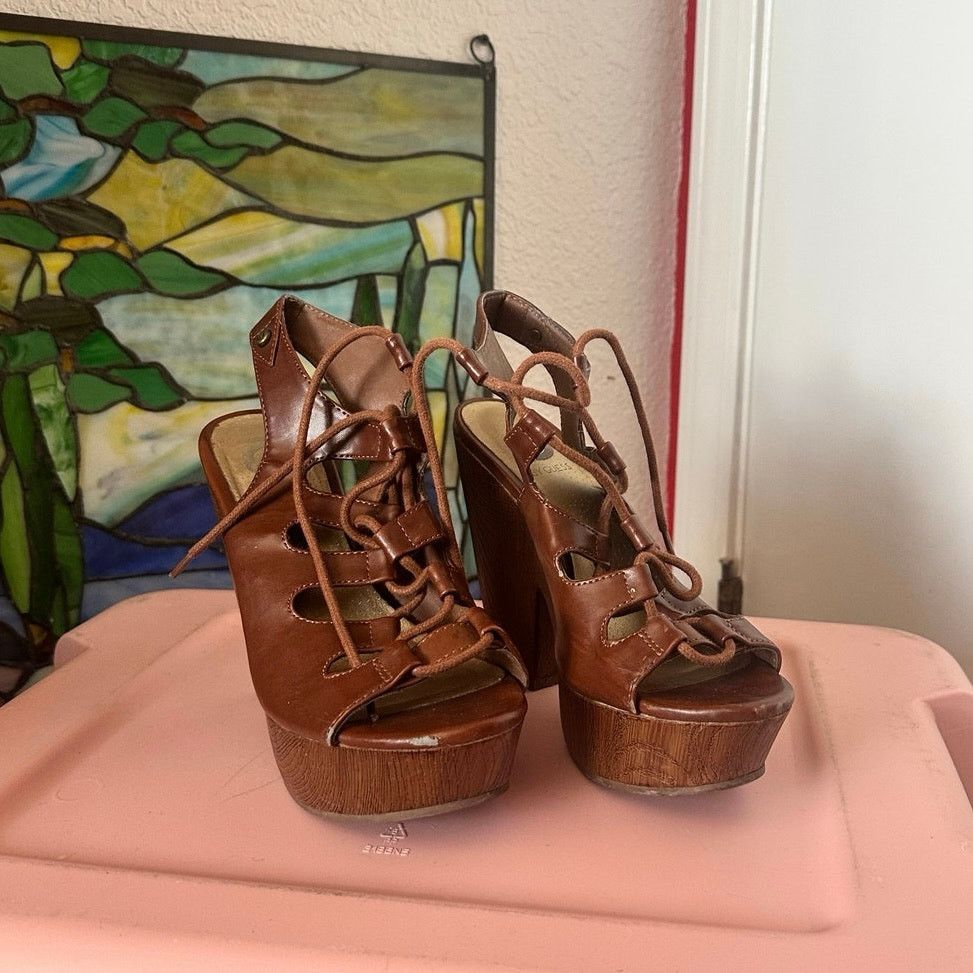Guess guess wood platform brown heels shoes Size US 7 / IT 37 - 1 Thumbnail