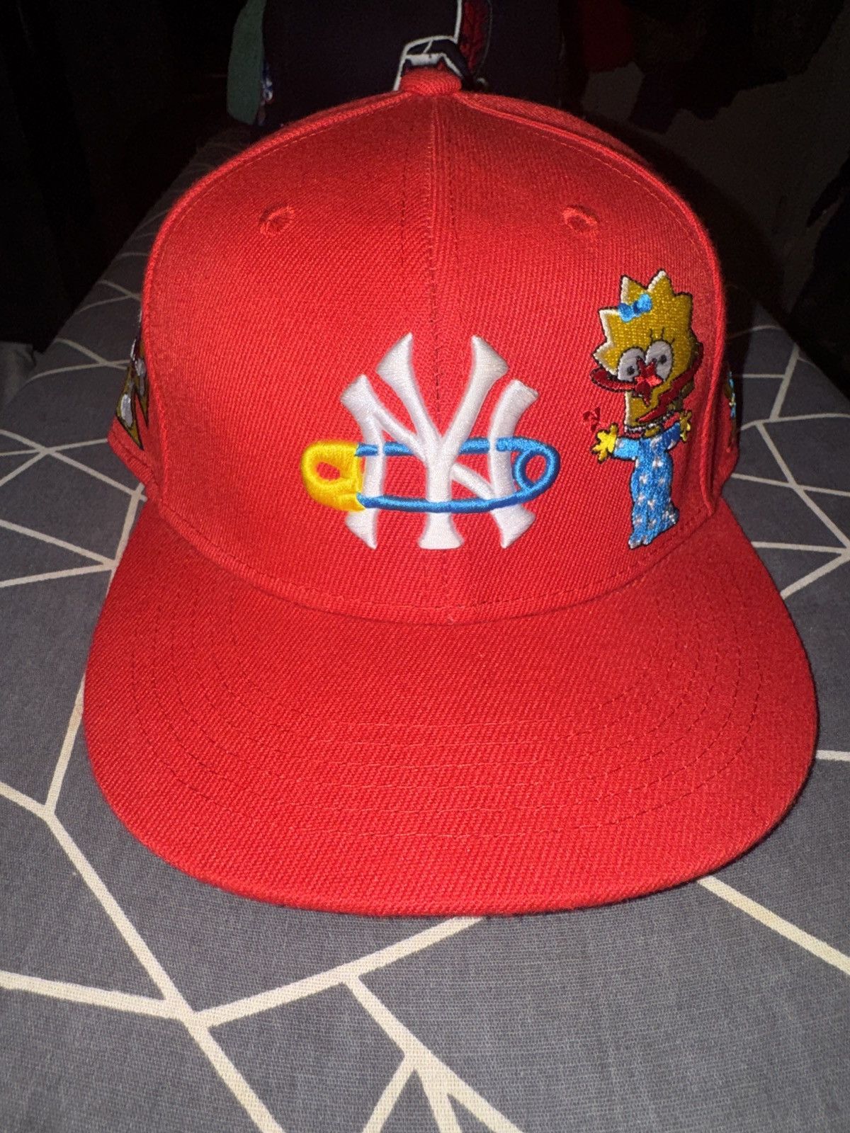 Sukamii Sukamii x Simpsons Fitted Size ONE SIZE - 1 Thumbnail