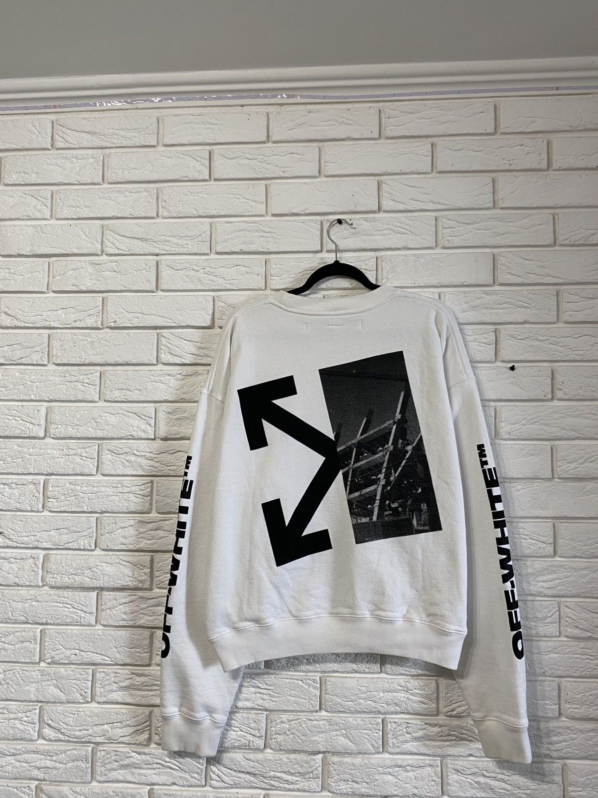 Off-White Off-White Split Halftone Arrows Oversized Crew Sweatshirt Size US L / EU 52-54 / 3 - 7 Thumbnail