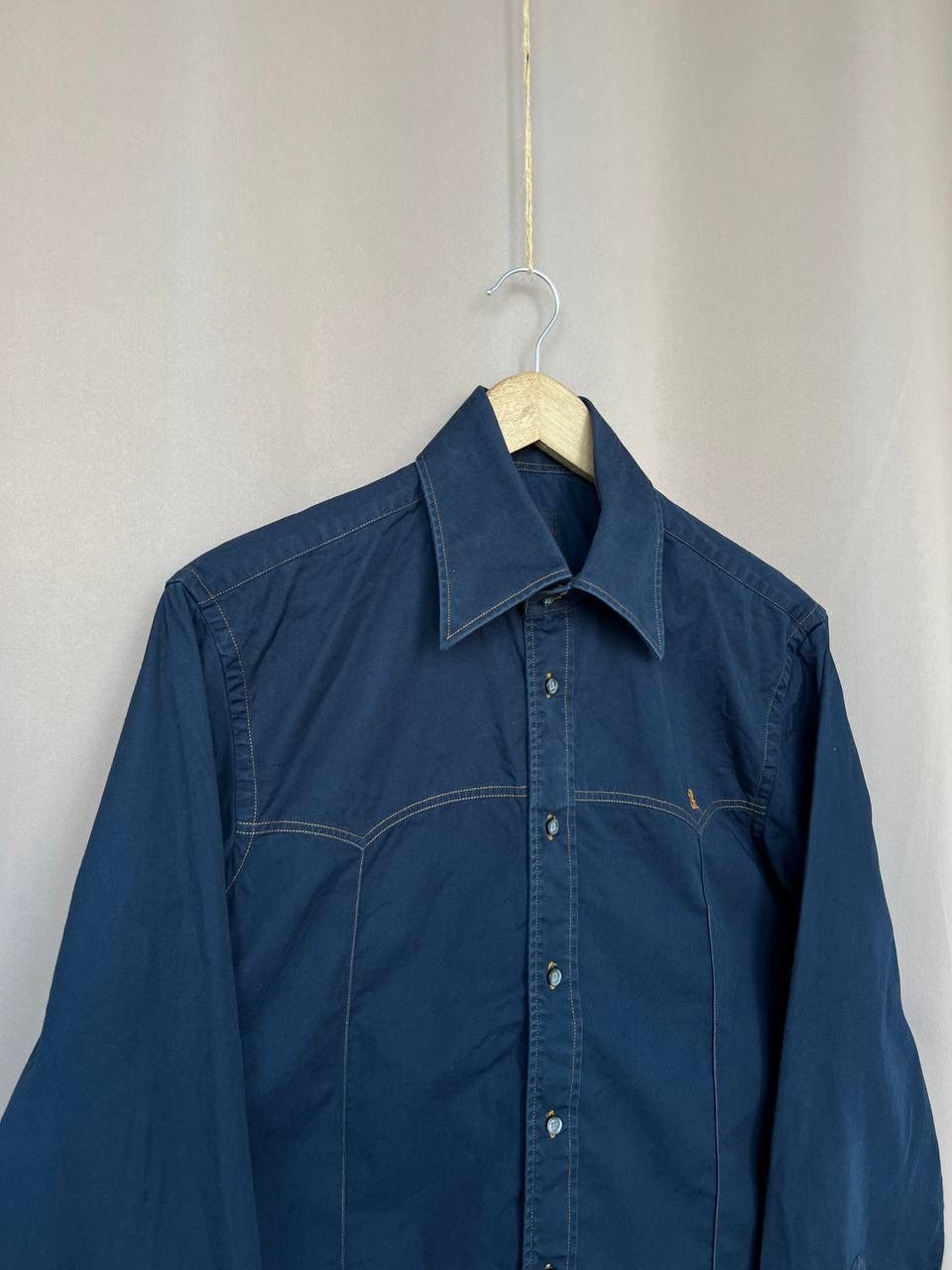 Dolce & Gabbana Dolce Gabbana Vintage Button Up Shirt Mens Size 48 or M Rare Size US M / EU 48-50 / 2 - 3 Thumbnail