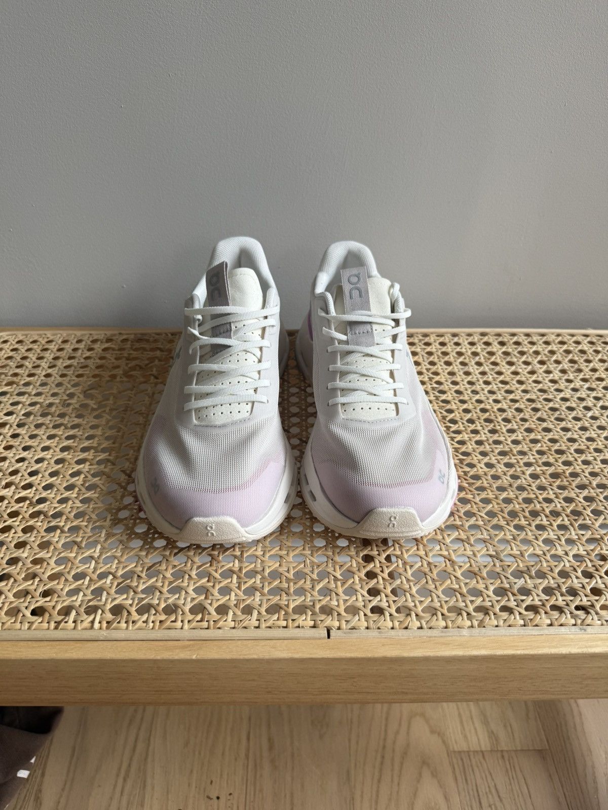 On On Running Cloudnova Form2 Women Sz 8 White/Pink Sneaker New Size US 8 / IT 38 - 7 Thumbnail