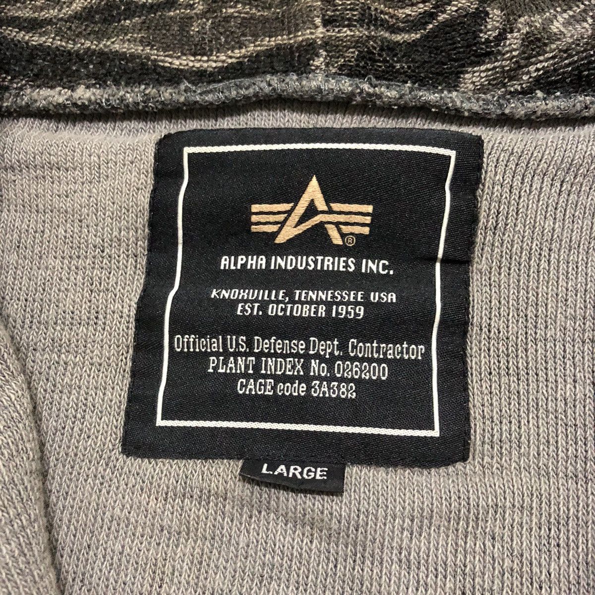 Alpha Industries Rare Distressed Alpha Industries Tiger Stripe Sweater Hoodie Size US M / EU 48-50 / 2 - 15 Thumbnail