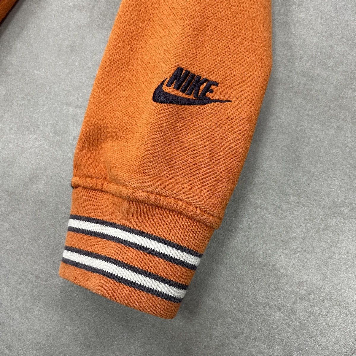 Nike × Vintage Vintage Nike Athletics Oregon USA Sweatshirt Young XL (S) Size US S / EU 44-46 / 1 - 9 Thumbnail
