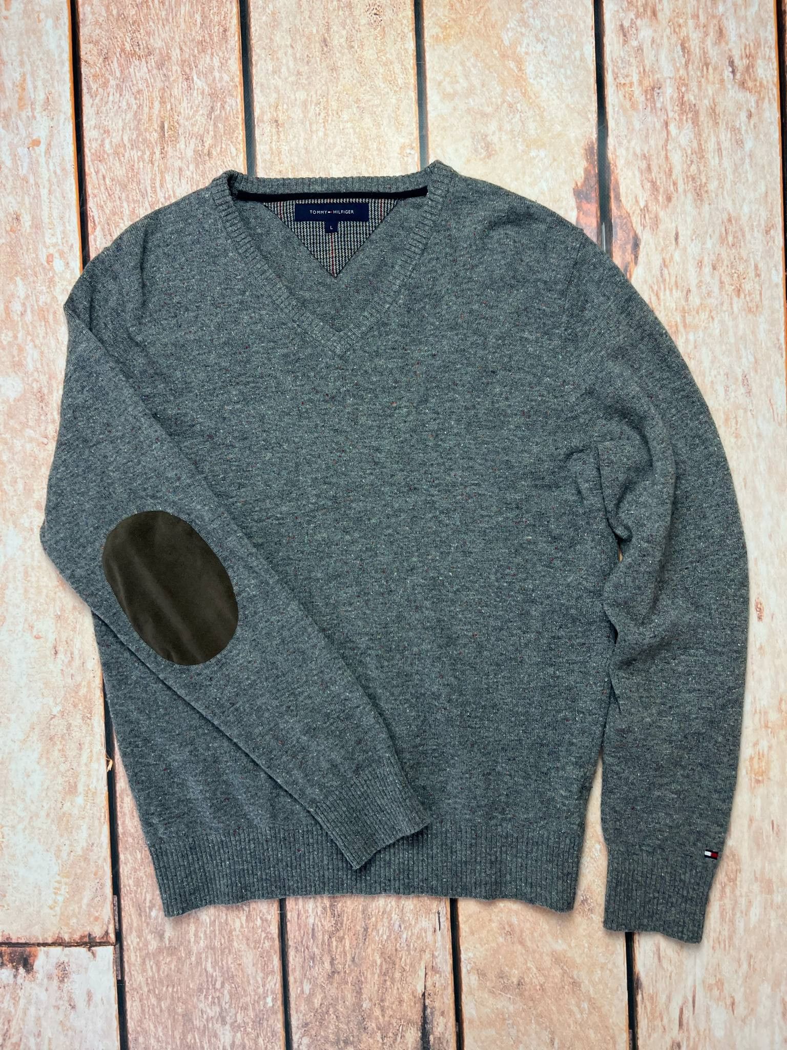 Tommy Hilfiger Tommy Hilfiger wool sweater Size US L / EU 52-54 / 3 - 1 Thumbnail