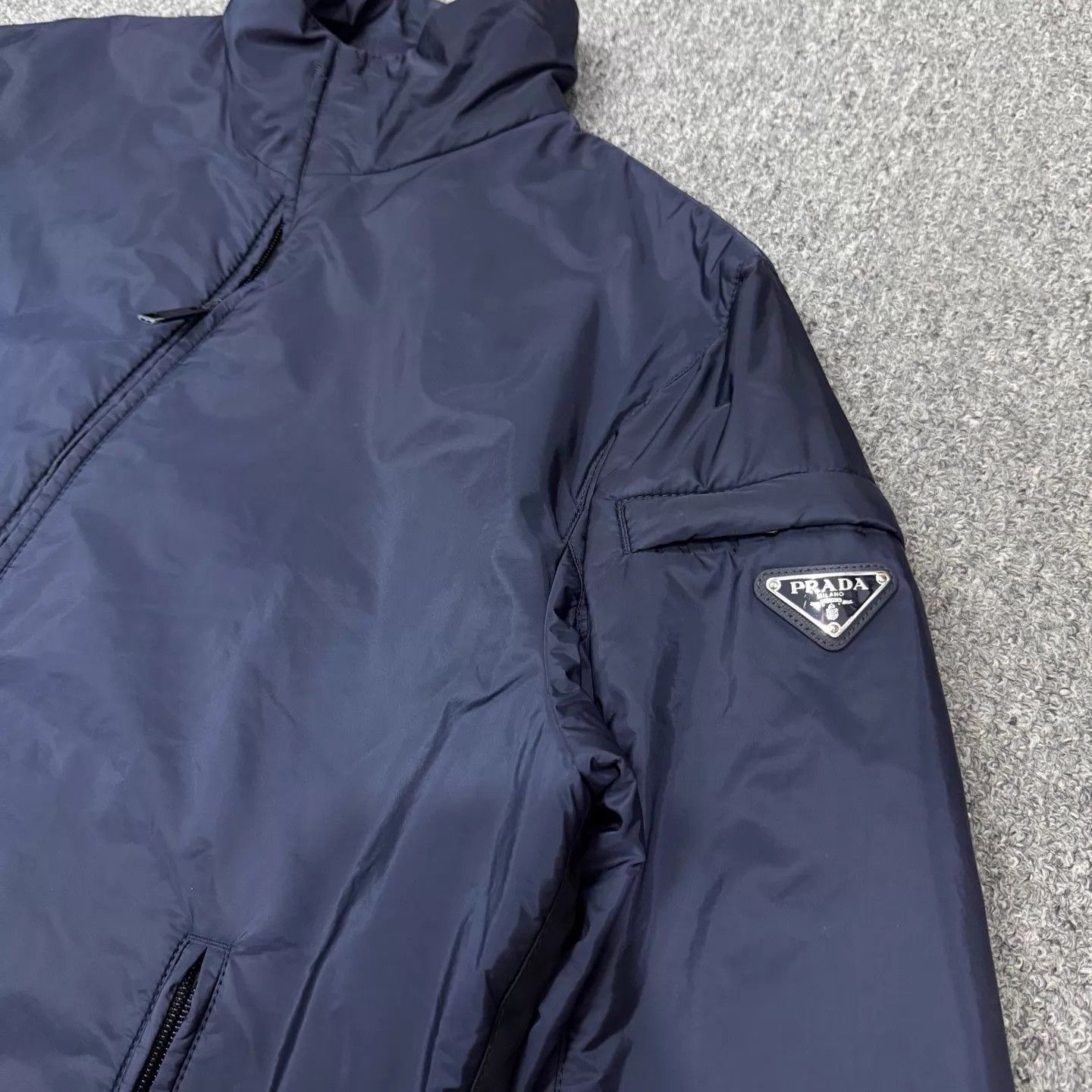 Prada Prada Navy Blue Triangle Logo Nylon Jacket 50 99 new Size US M / EU 48-50 / 2 - 3 Thumbnail