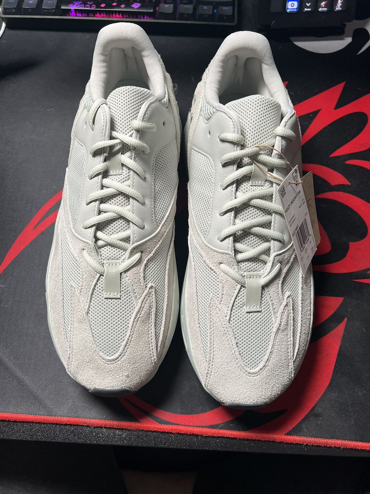 Yeezy Yeezy Boost 700 Size US 13 / EU 46 - 2 Thumbnail