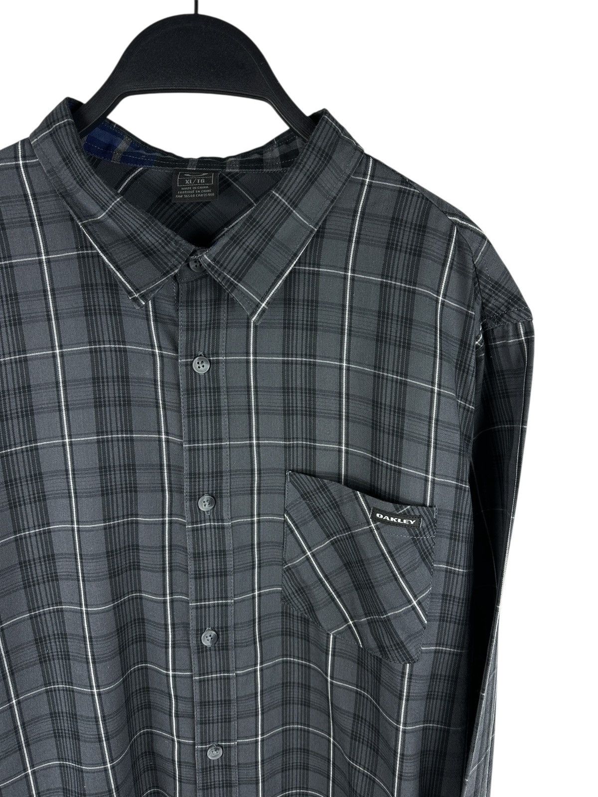 Oakley Vintage Oakley Long Sleeve Shirt Button Up Pocket Size US XL / EU 56 / 4 - 3 Thumbnail