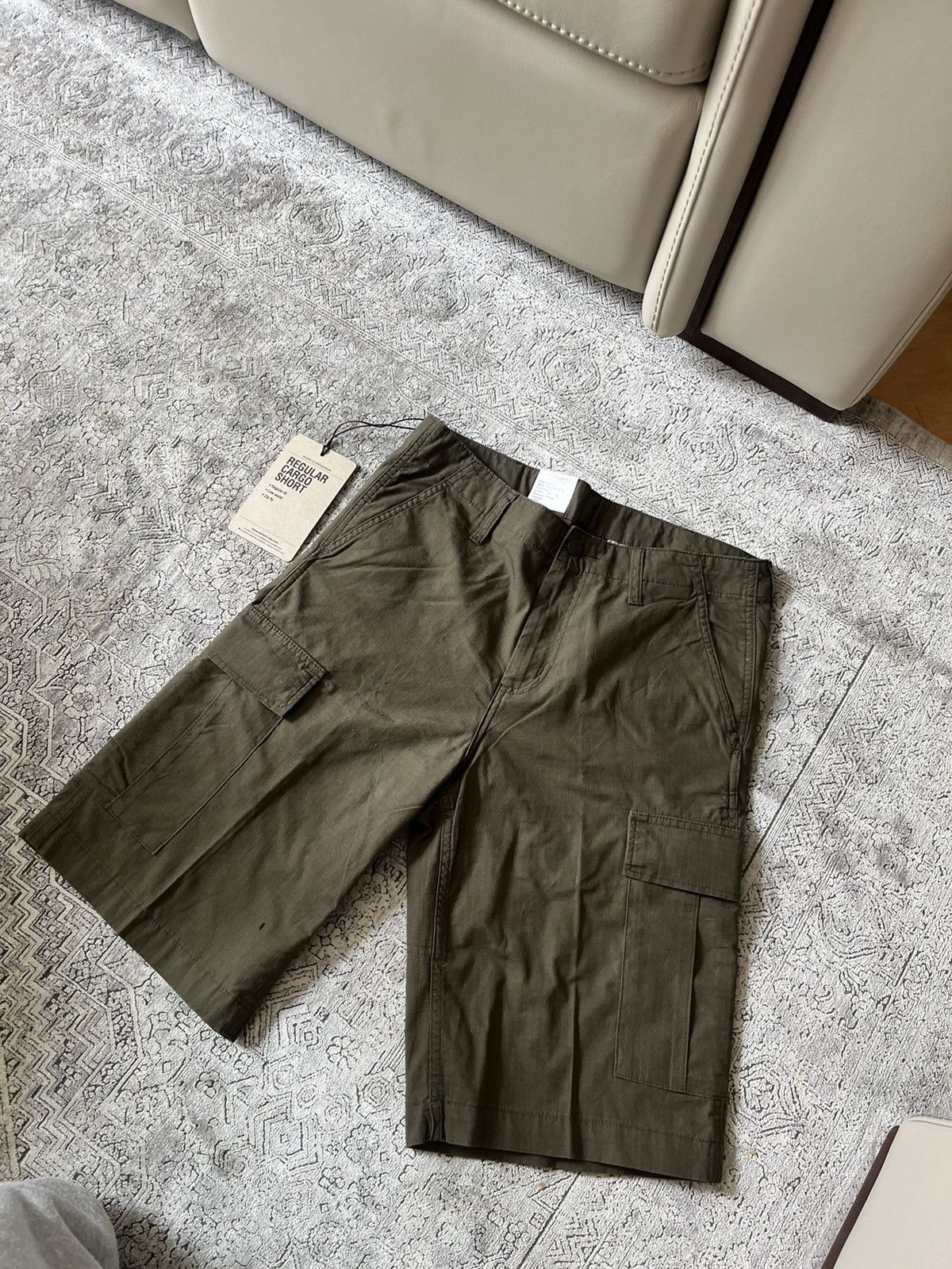 Carhartt Wip Carhartt WIP Regular Cargo Short Size US 30 / EU 46 - 3 Thumbnail