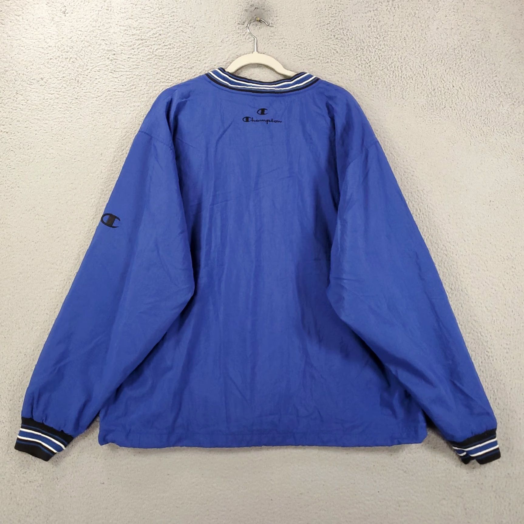 Champion VINTAGE Champion Windbreaker Jacket Mens Large Blue Nylon Pockets Zipper Pockets 90s Retro Sports Size US L / EU 52-54 / 3 - 7 Thumbnail