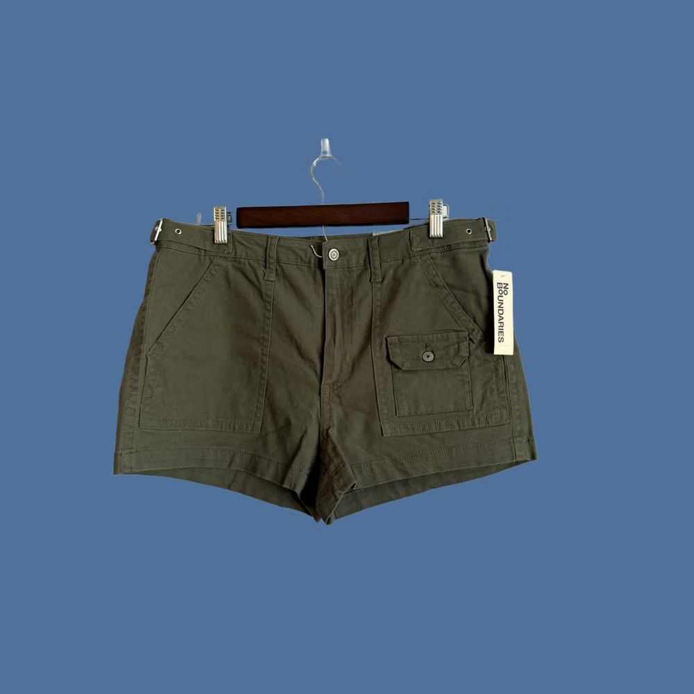 Vintage No Boundaries Women's Green Cargo Style Shorts Size 14 Y2K Size 36" / US 14 / IT 50 - 1 Thumbnail