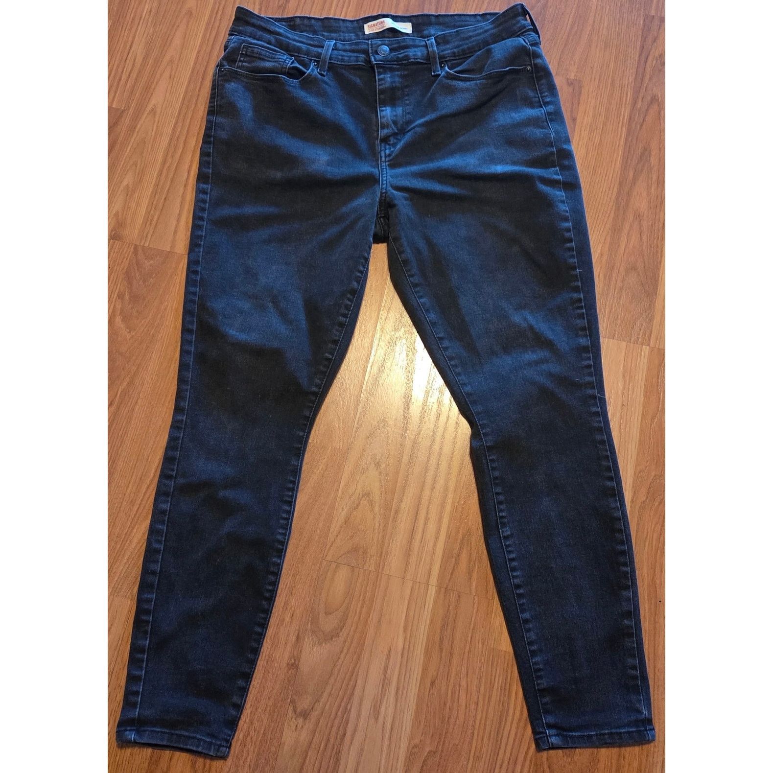 Levi's Signature Levi's Mid Rise Skinny Black Jeans - Size 32 Size 32" / US 10 / IT 46 - 3 Thumbnail