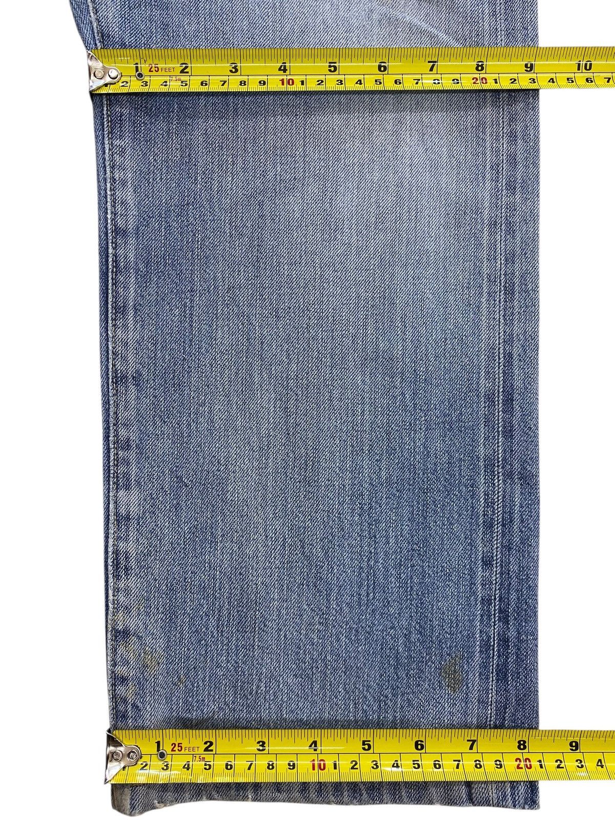 Uniqlo Uniqlo Light Wash Ripped Style Baggy Jeans Size US 36 / EU 52 - 9 Thumbnail