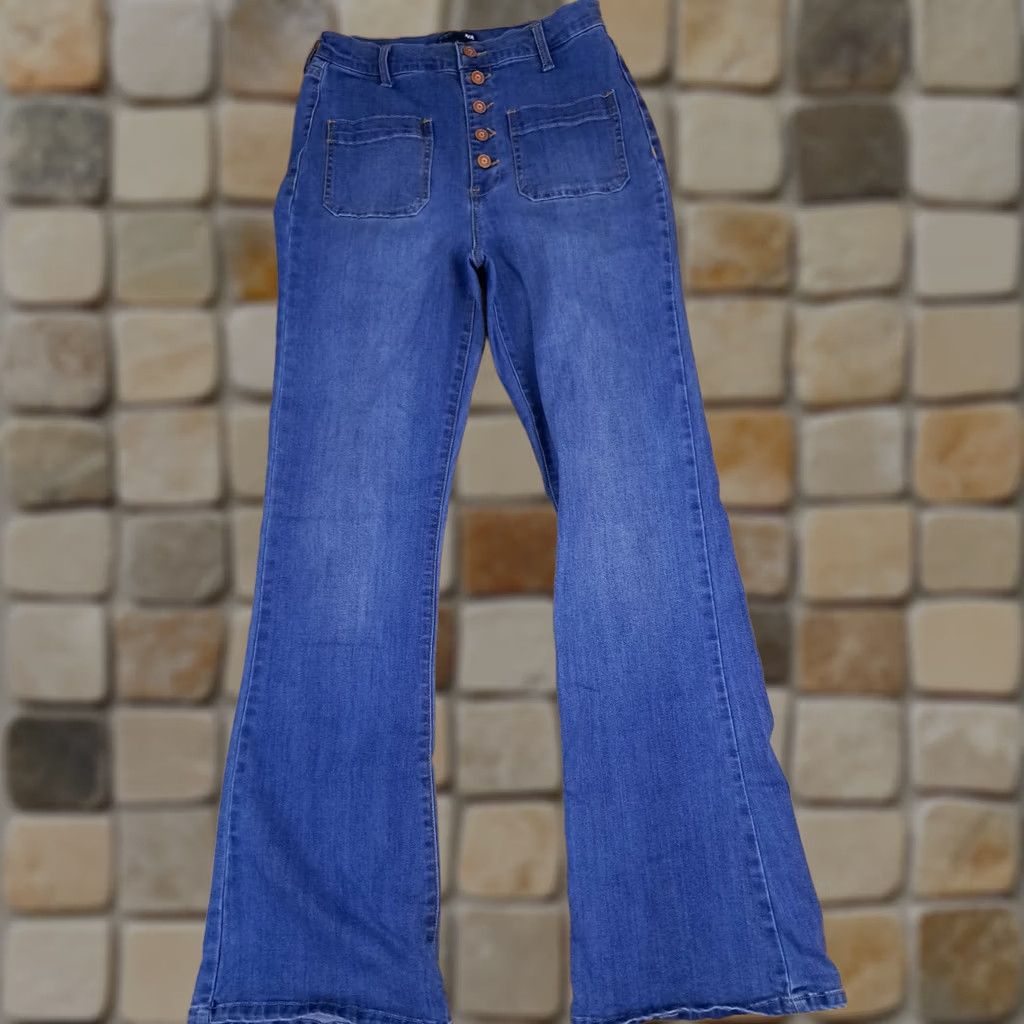 Fashion Nova Fashion Nova Metal Button Fly Women Jeans Size 11/30 Blue Denim Medium Size 32" / US 10 / IT 46 - 1 Thumbnail
