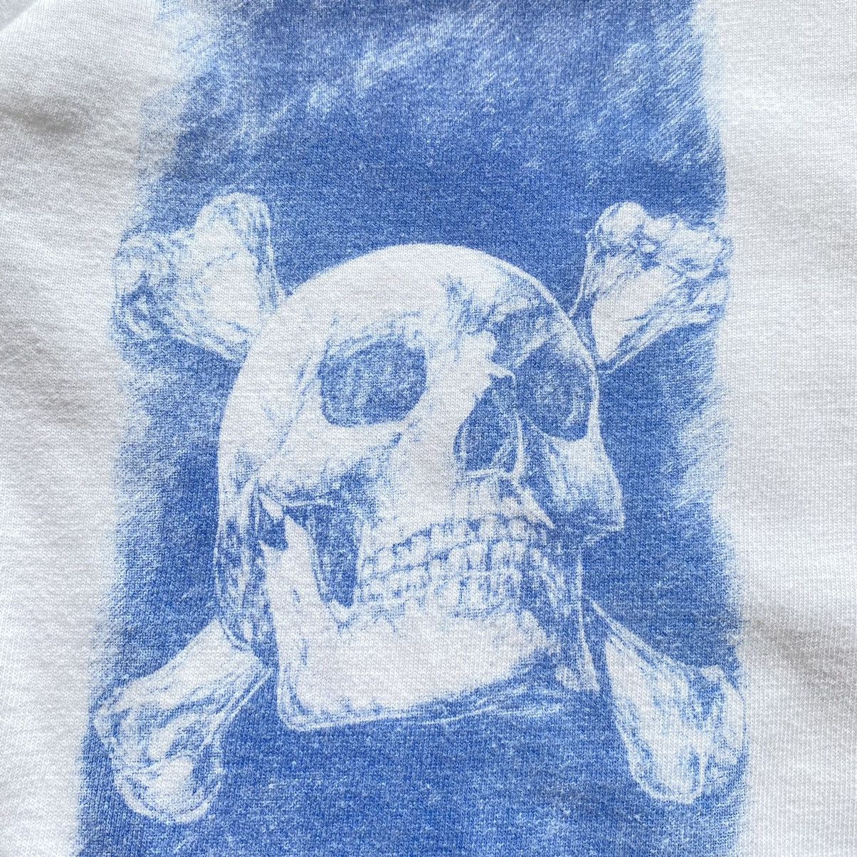 Burton Vintage 2007 Andrei Molodkin For Burton Skull Tee Size US L / EU 52-54 / 3 - 11 Thumbnail