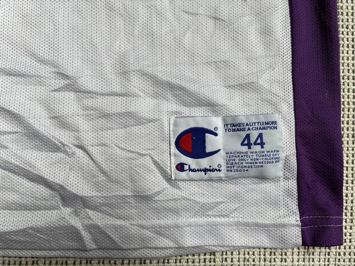 NBA Vintage Toronto Raptors NBA Jersey Vince Carter Size US XL / EU 56 / 4 - 5 Thumbnail
