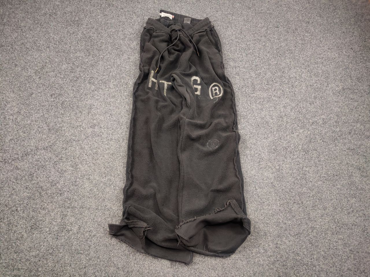 Honor the Gift Honor The Gift Design Weathered Logo Gray Baggy Sweatpant Size US 36 / EU 52 - 3 Thumbnail