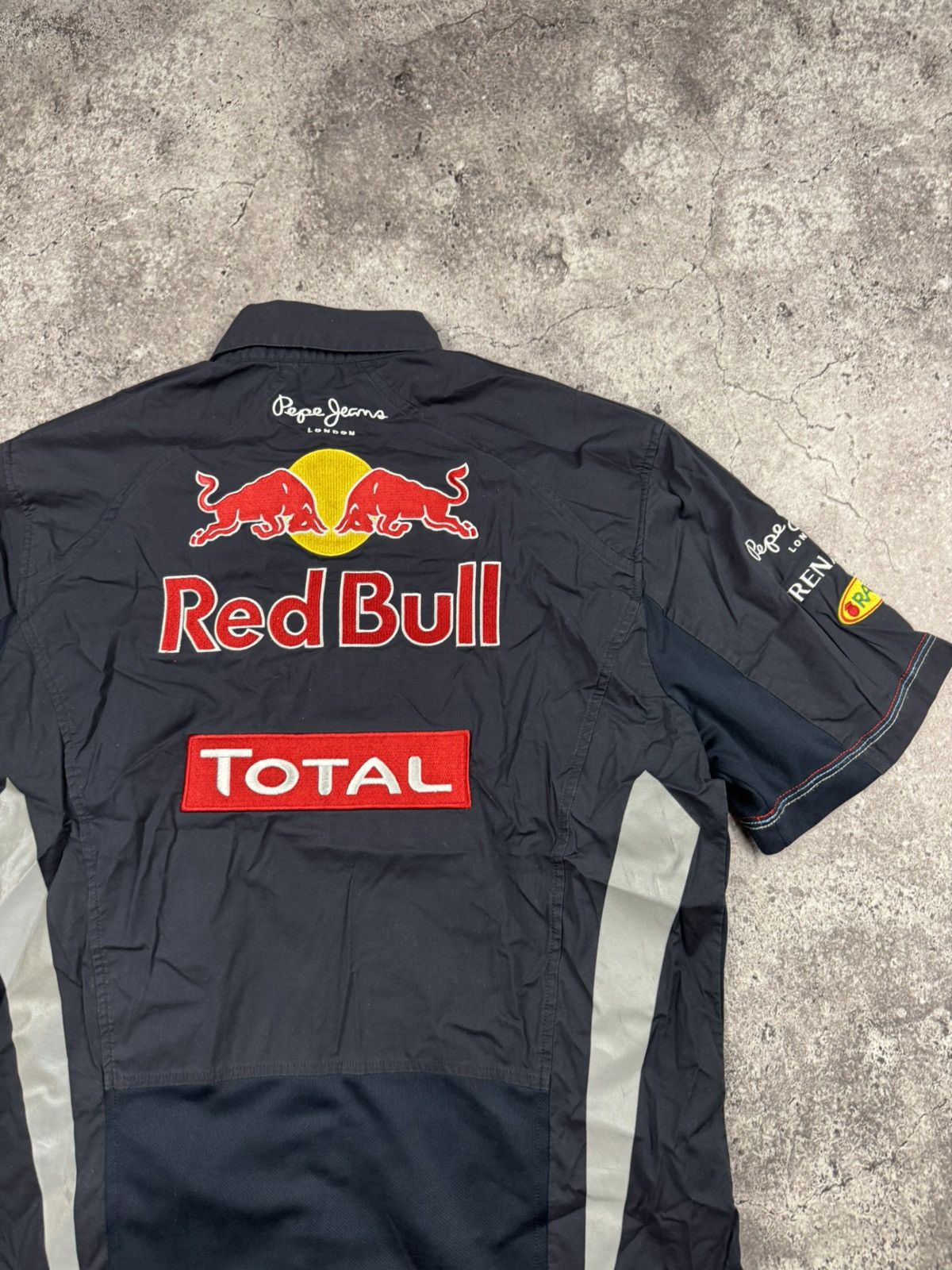 Red Bull Vintage Red Bull Racing Polo Shirt Y2K M Formula 1 Size US M / EU 48-50 / 2 - 7 Thumbnail
