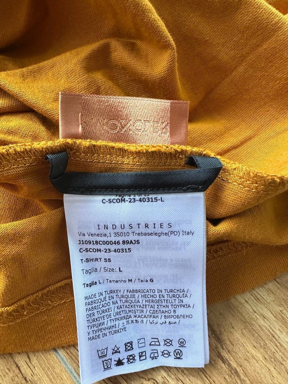 Moncler Moncler Garment-Washed T-Shirt Orange SS24 Collection Size US L / EU 52-54 / 3 - 6 Thumbnail