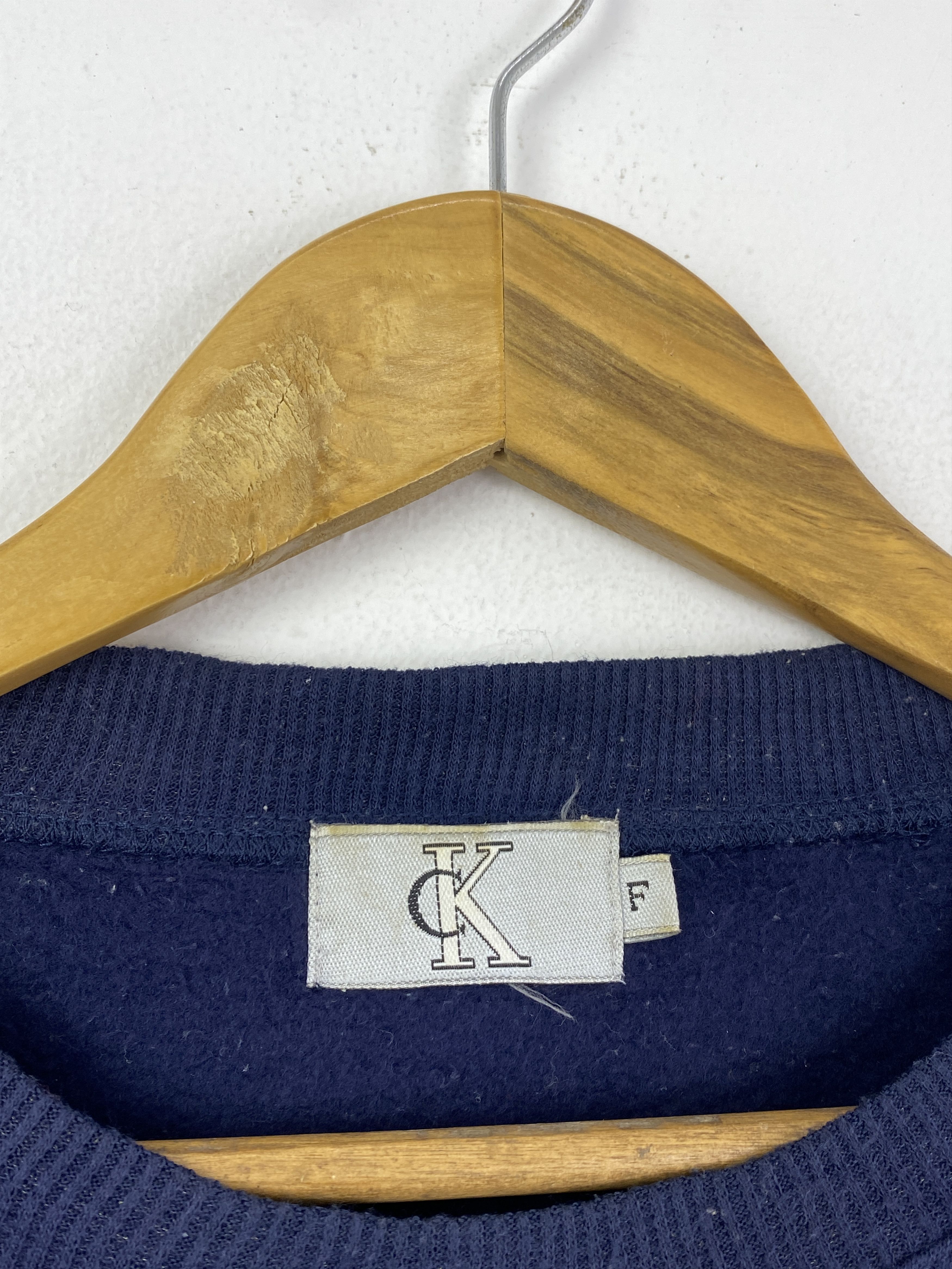 Calvin Klein Vintage 90s Calvin Klein Embroidery Logo Sweatshirt SH0111 Size US XL / EU 56 / 4 - 4 Thumbnail