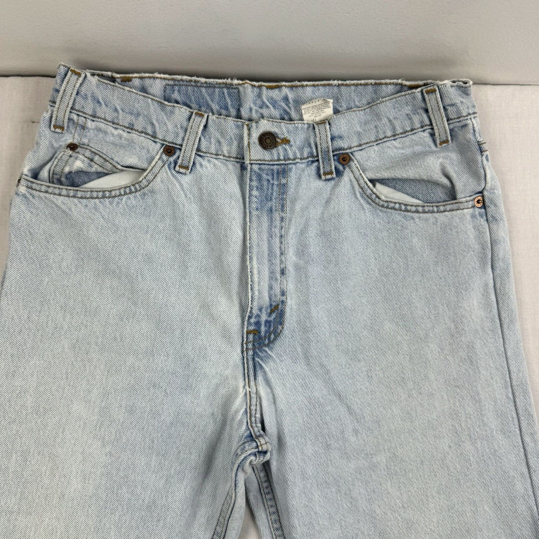 Levi's VINTAGE Levi's 550 Jeans Men 32 Regular Blue 90s Fade Tapered Leg Orange Tab Relaxed 90s Mens Jeans Size US 32 / EU 48 - 3 Thumbnail