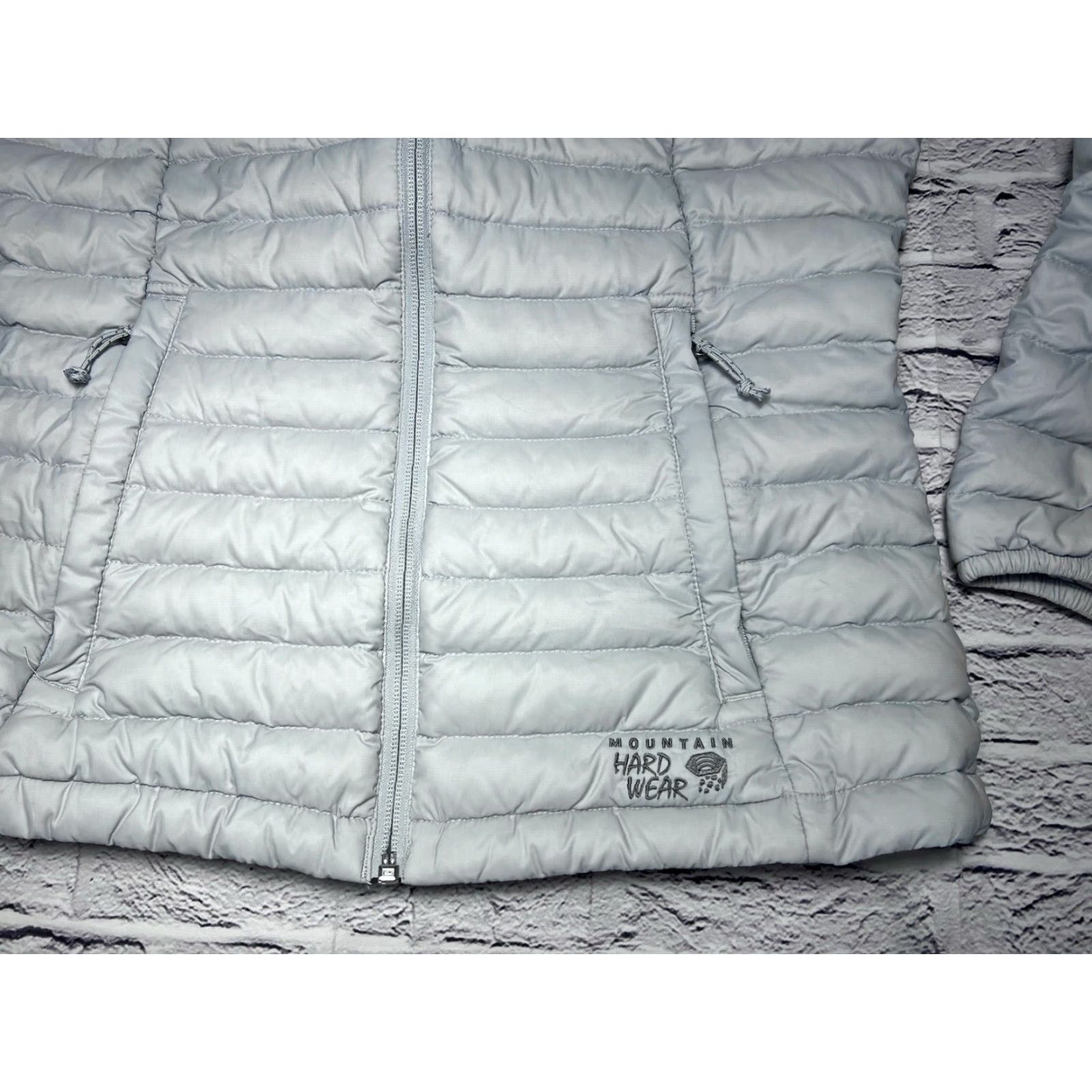 Mountain Hardwear VINTAGE Mountain Hardwear Down Puffer Jacket Women’s S Light Grey Nip?? Size S / US 4 / IT 40 - 3 Thumbnail