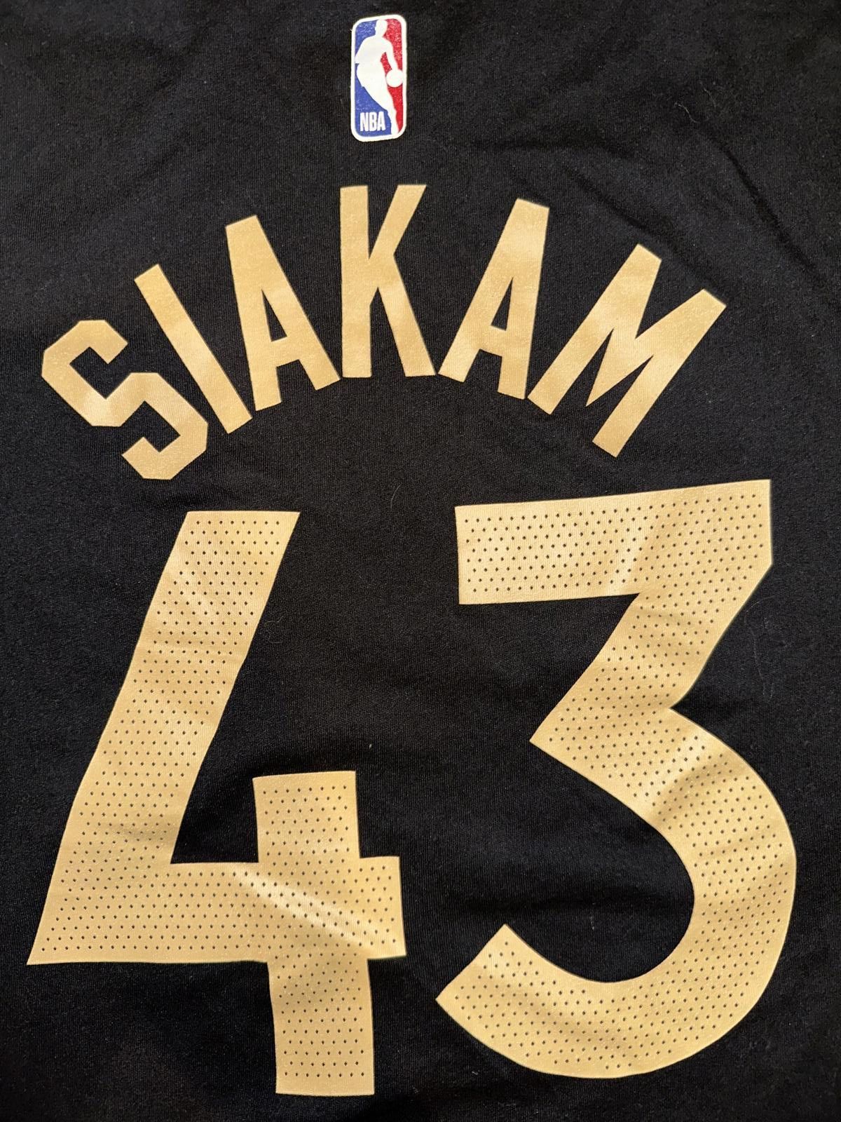 Nike Nike Men's Toronto Raptors Kyle Lowry 2019/20 Earned Edition Black T-Shirt Size US M / EU 48-50 / 2 - 6 Thumbnail